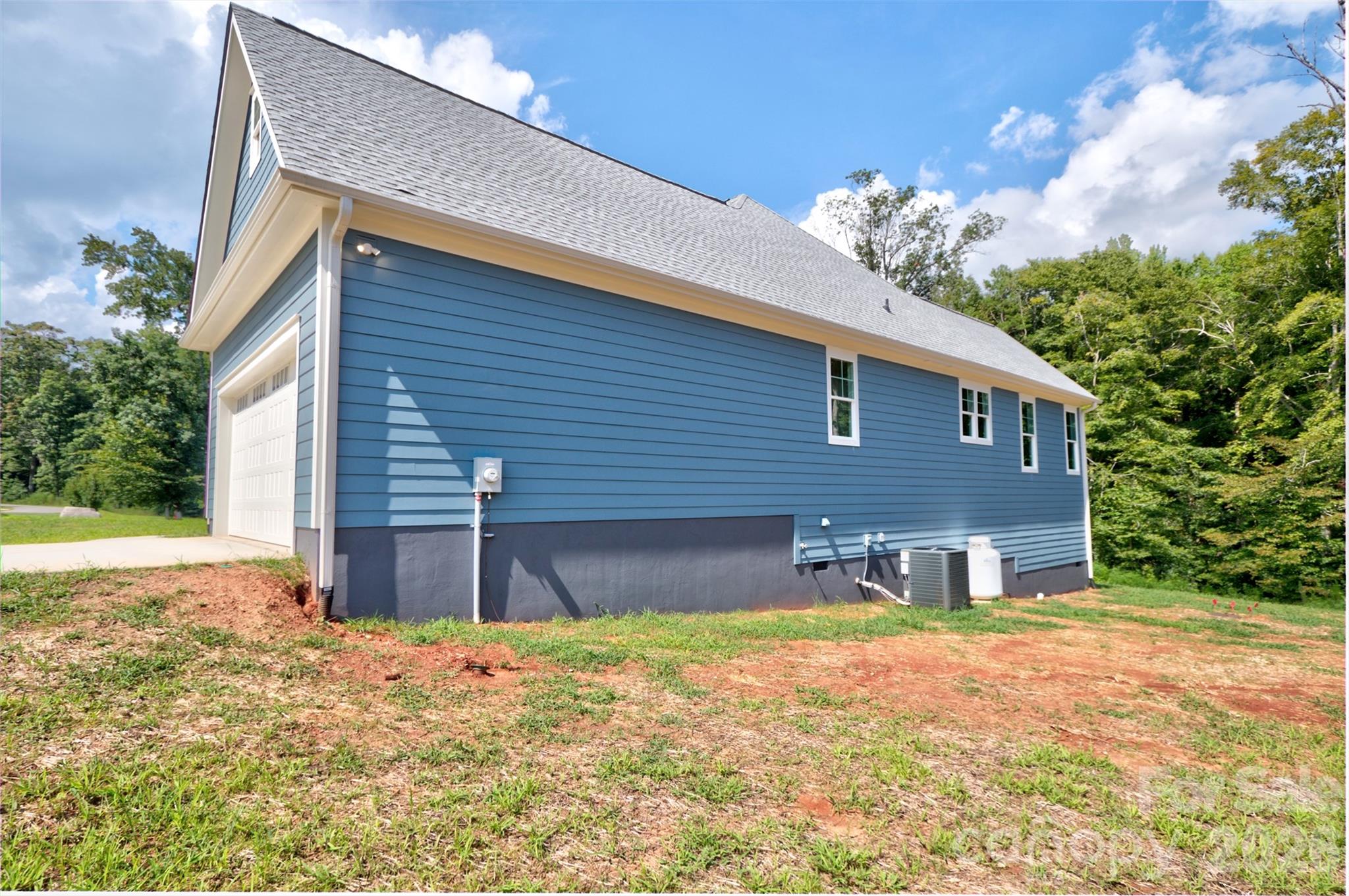 Single Family Residence at 3201 Timber Run Lane, Maiden, photo 37 of 41