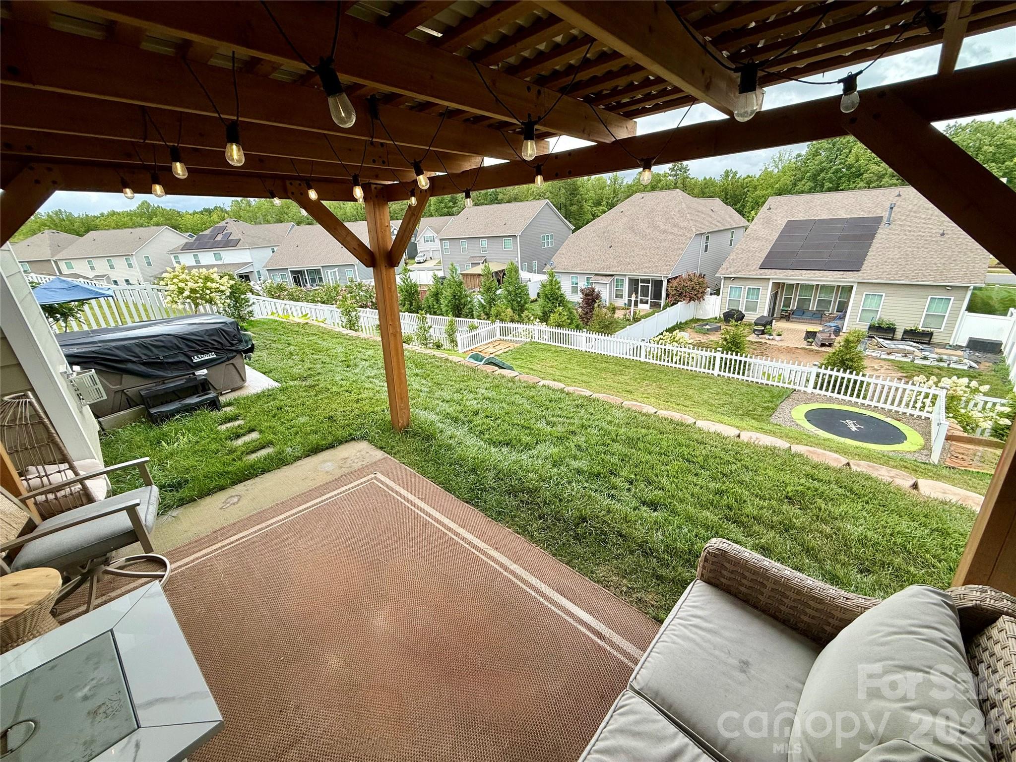 Single Family Residence at 172 Longleaf Drive, Mooresville, photo 32 of 36