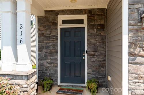 Beautiful Stone Entryway - 216 Crane Creek Way, Lexington