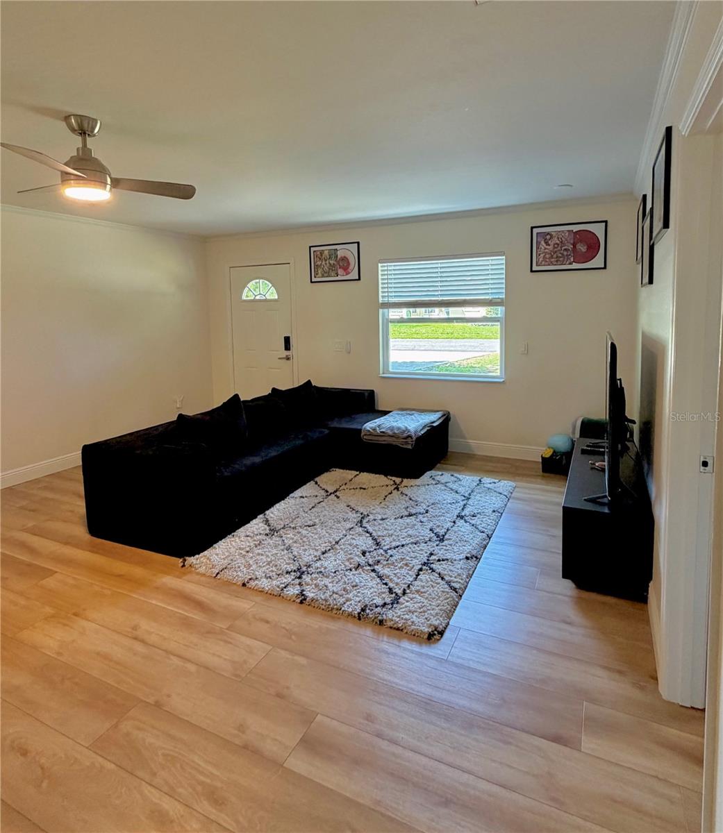 Single Family Residence at 6353 FLORIDA AVE, NEW PORT RICHEY, photo 3 of 34