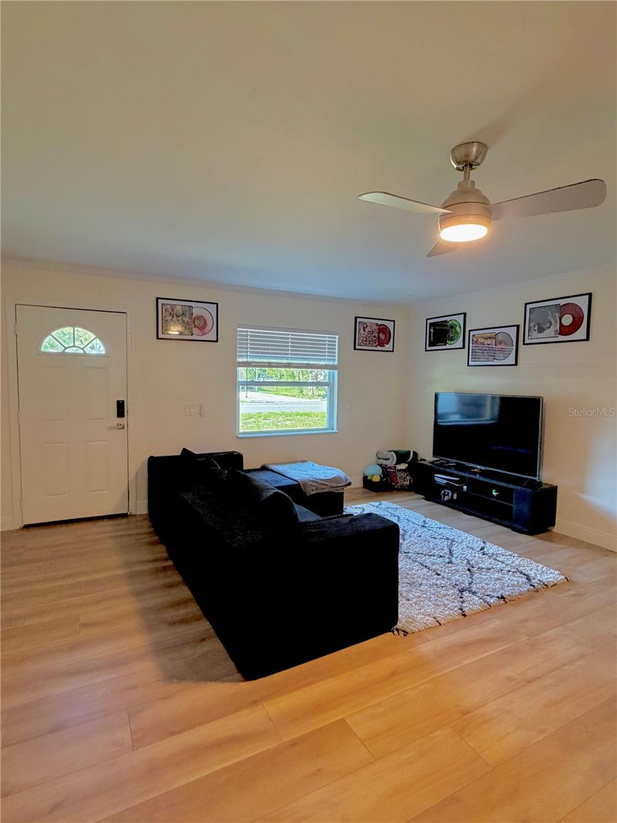 Single Family Residence at 6353 FLORIDA AVE, NEW PORT RICHEY, photo 6 of 34