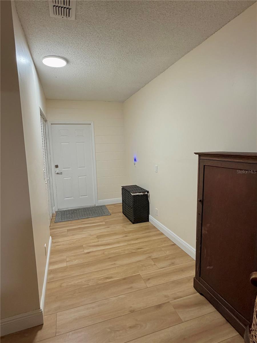 Mud room - 6353 FLORIDA AVE, NEW PORT RICHEY
