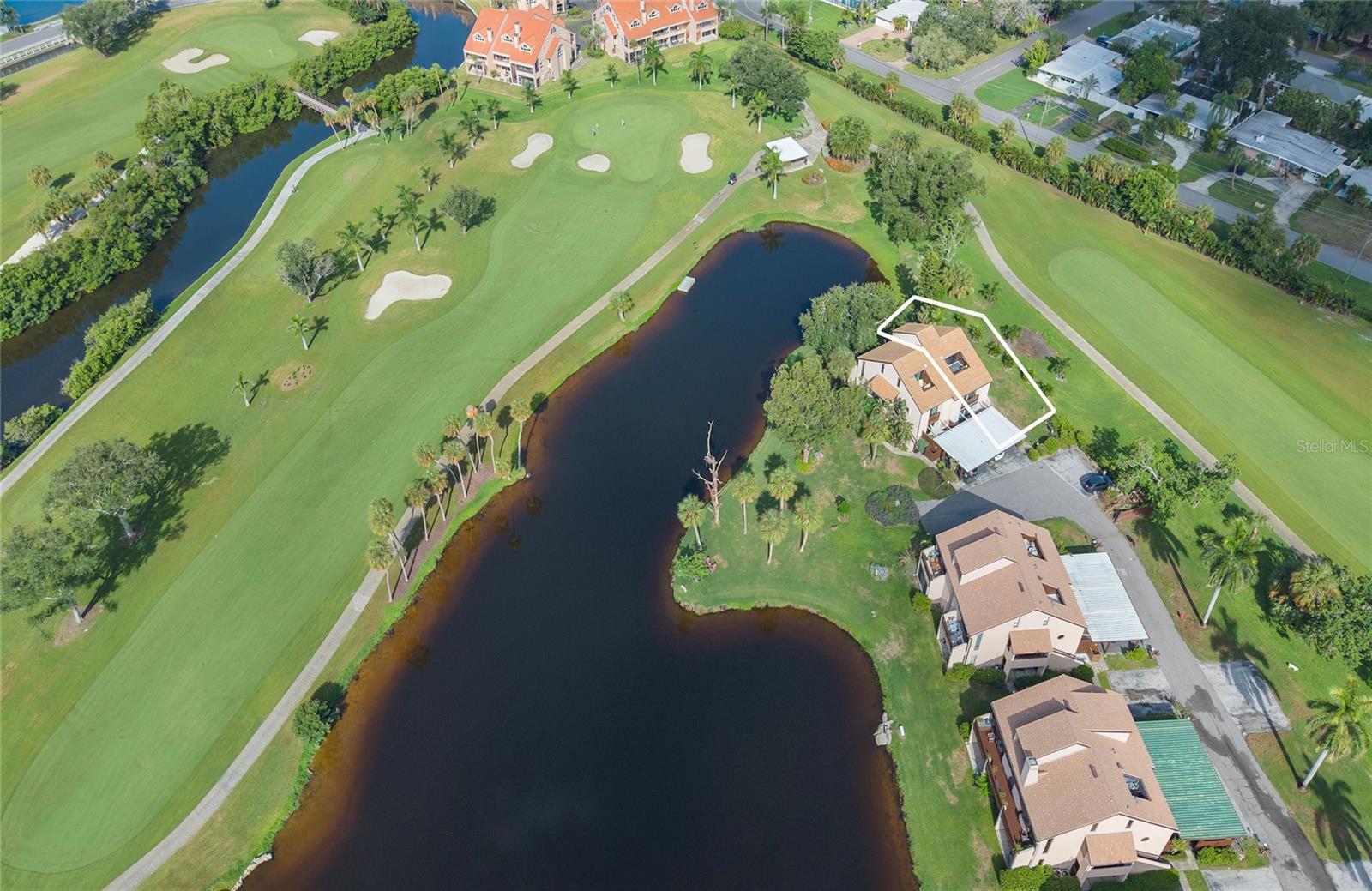 Condominium at 1328 PELICAN CREEK XING #D, ST PETERSBURG, photo 8 of 96