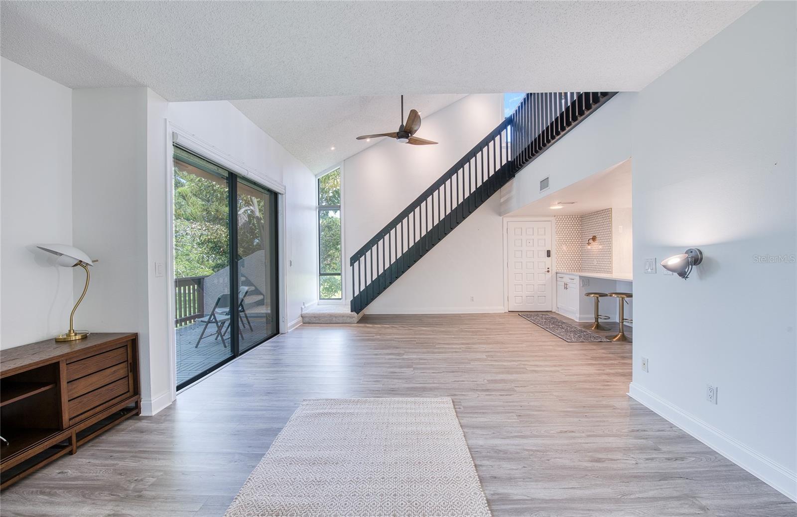 Condominium at 1328 PELICAN CREEK XING #D, ST PETERSBURG, photo 10 of 96