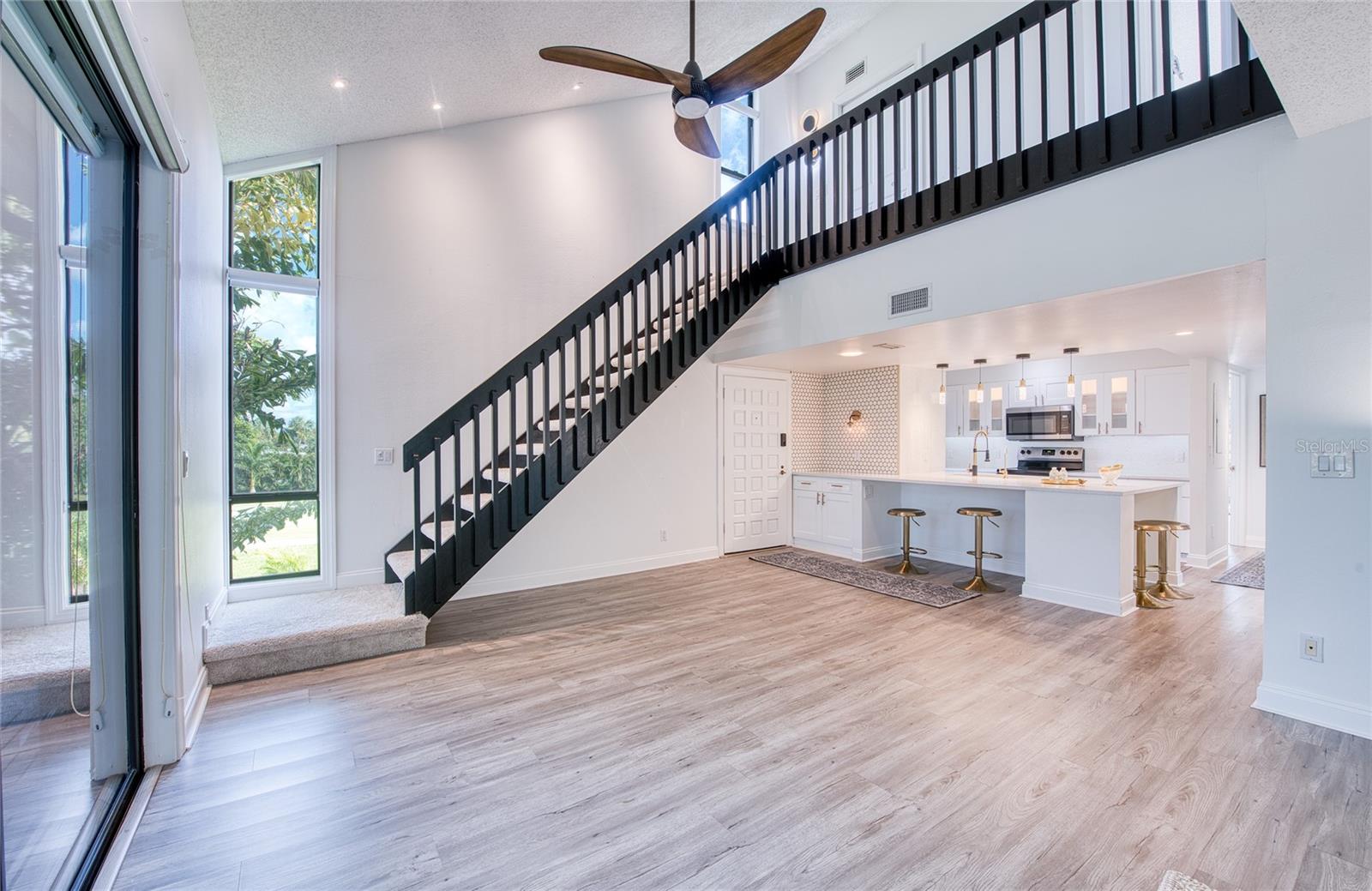 Condominium at 1328 PELICAN CREEK XING #D, ST PETERSBURG, photo 13 of 96