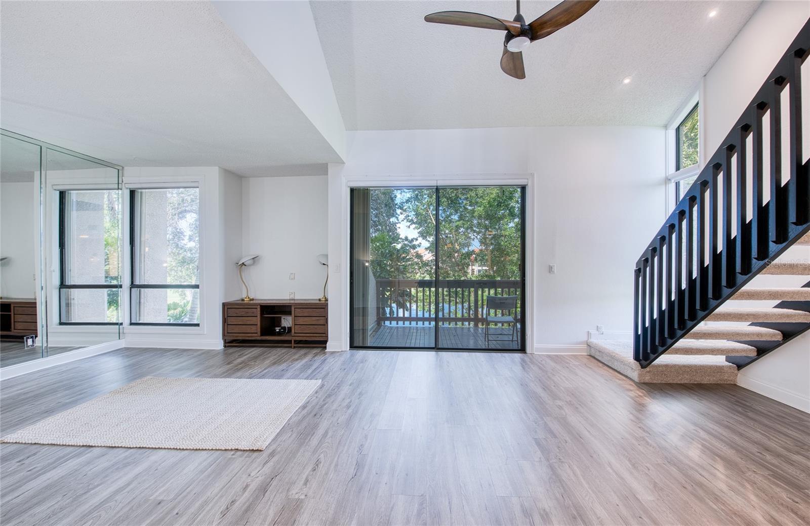 Condominium at 1328 PELICAN CREEK XING #D, ST PETERSBURG, photo 14 of 96