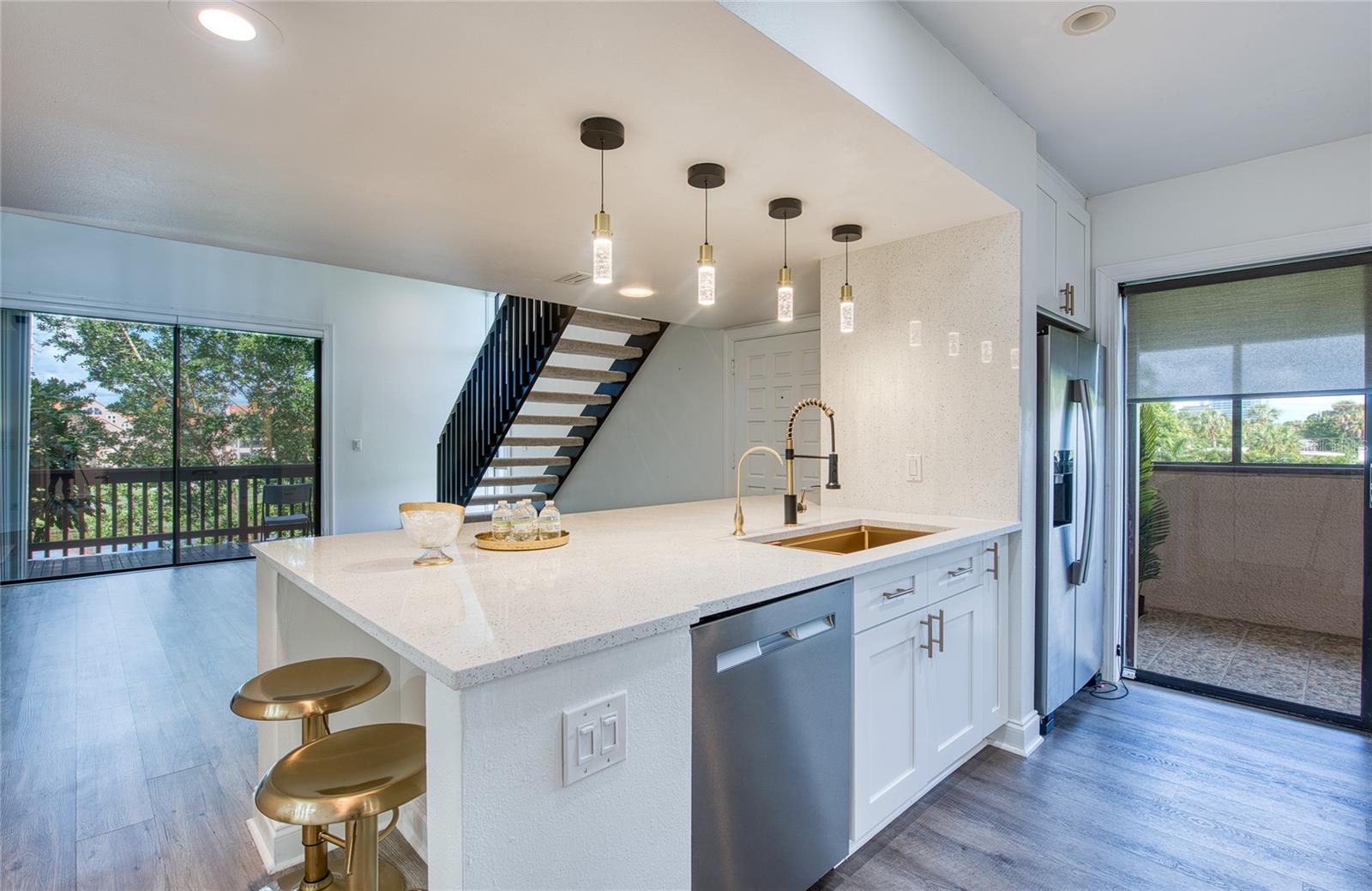 Condominium at 1328 PELICAN CREEK XING #D, ST PETERSBURG, photo 20 of 96