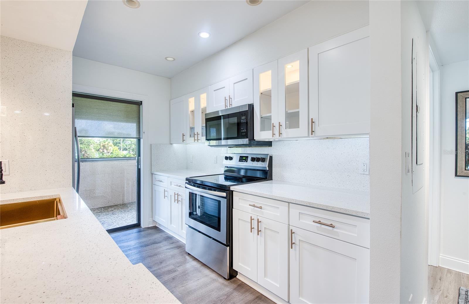 Condominium at 1328 PELICAN CREEK XING #D, ST PETERSBURG, photo 21 of 96