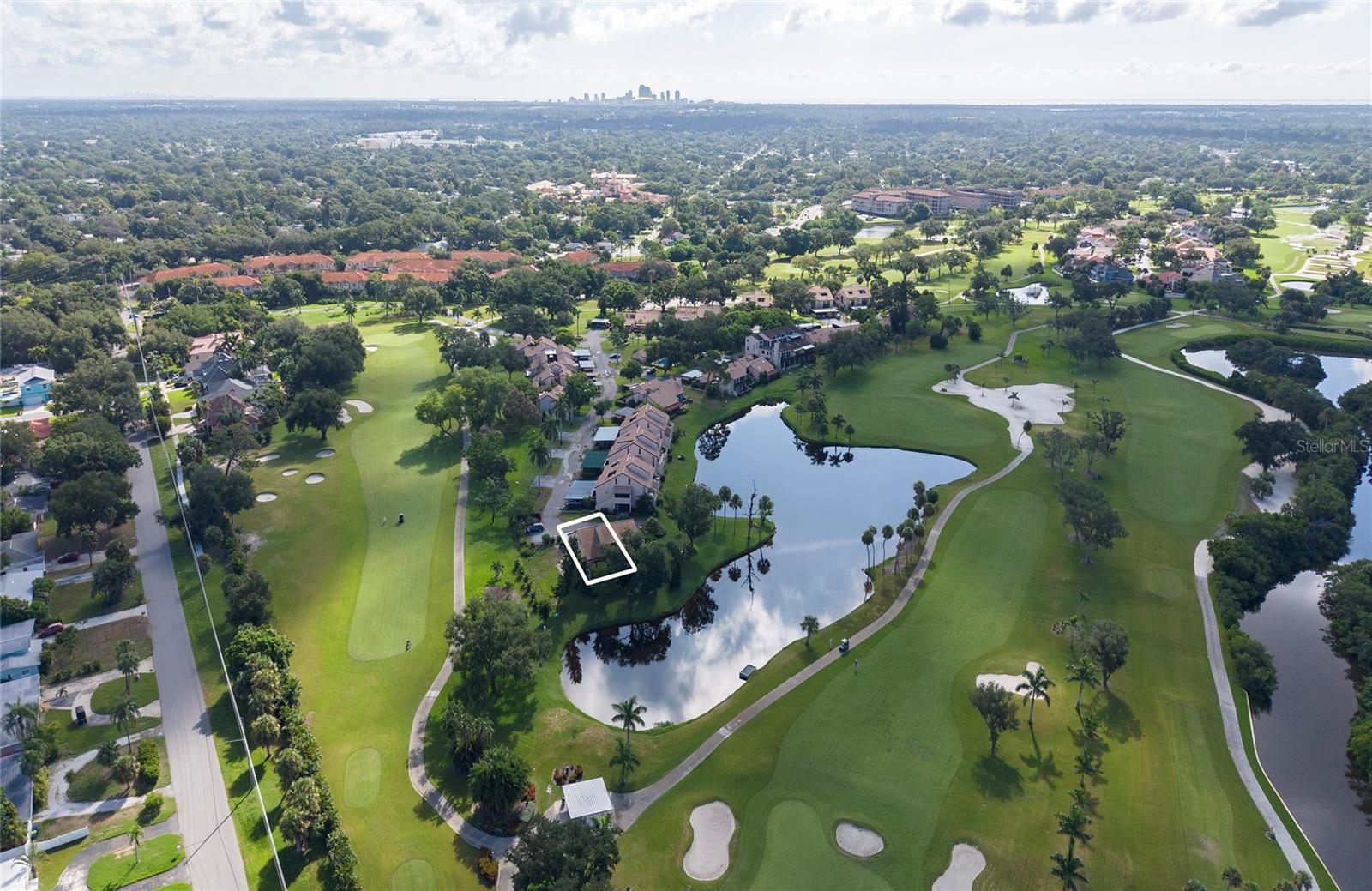 Condominium at 1328 PELICAN CREEK XING #D, ST PETERSBURG, photo 31 of 96