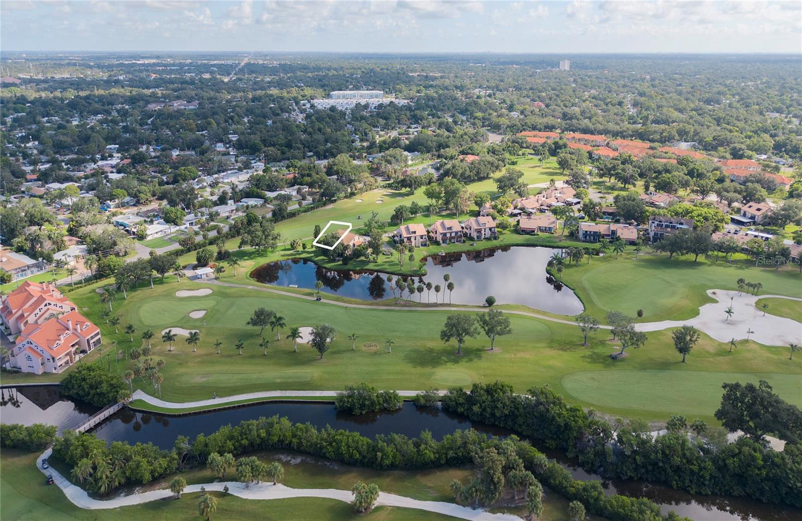 Condominium at 1328 PELICAN CREEK XING #D, ST PETERSBURG, photo 34 of 96
