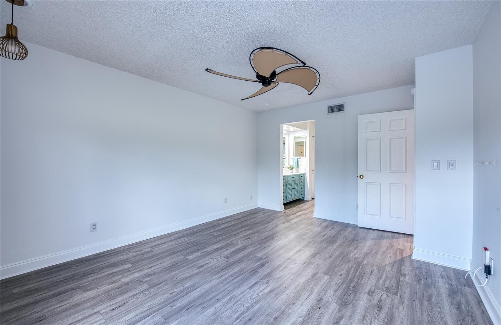 Condominium at 1328 PELICAN CREEK XING #D, ST PETERSBURG, photo 46 of 96