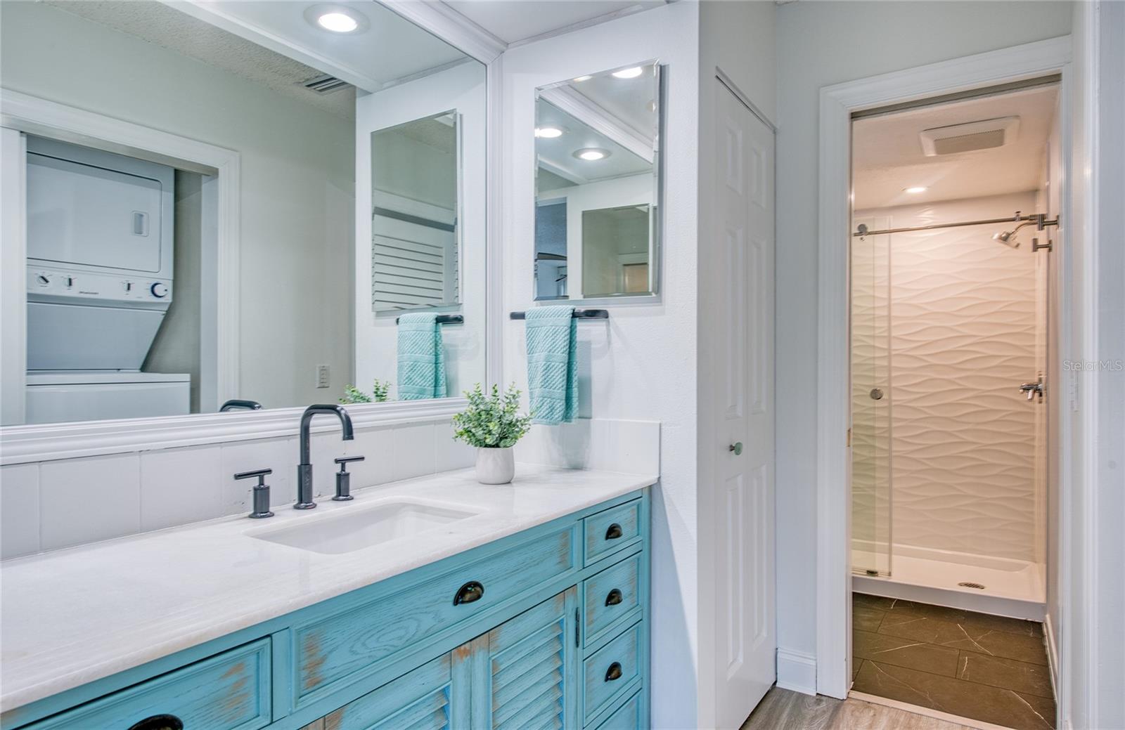 Condominium at 1328 PELICAN CREEK XING #D, ST PETERSBURG, photo 53 of 96