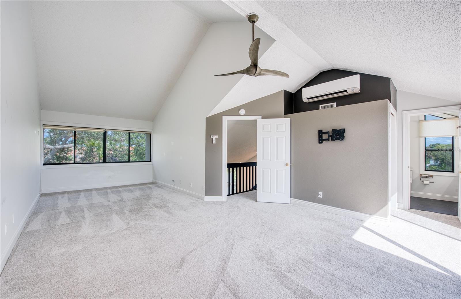 Very large second master bedroom - 1328 PELICAN CREEK XING #D, ST PETERSBURG