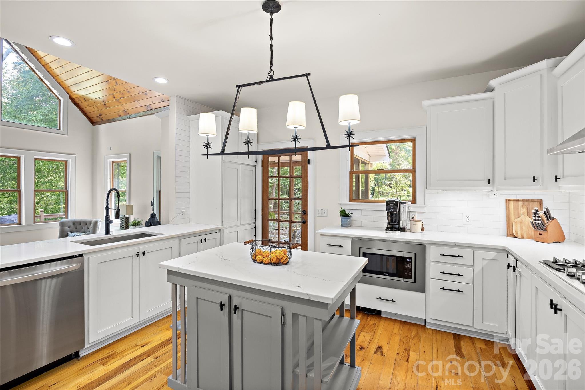 Single Family Residence at 7105 Old Ridge Road, Waxhaw, photo 11 of 44