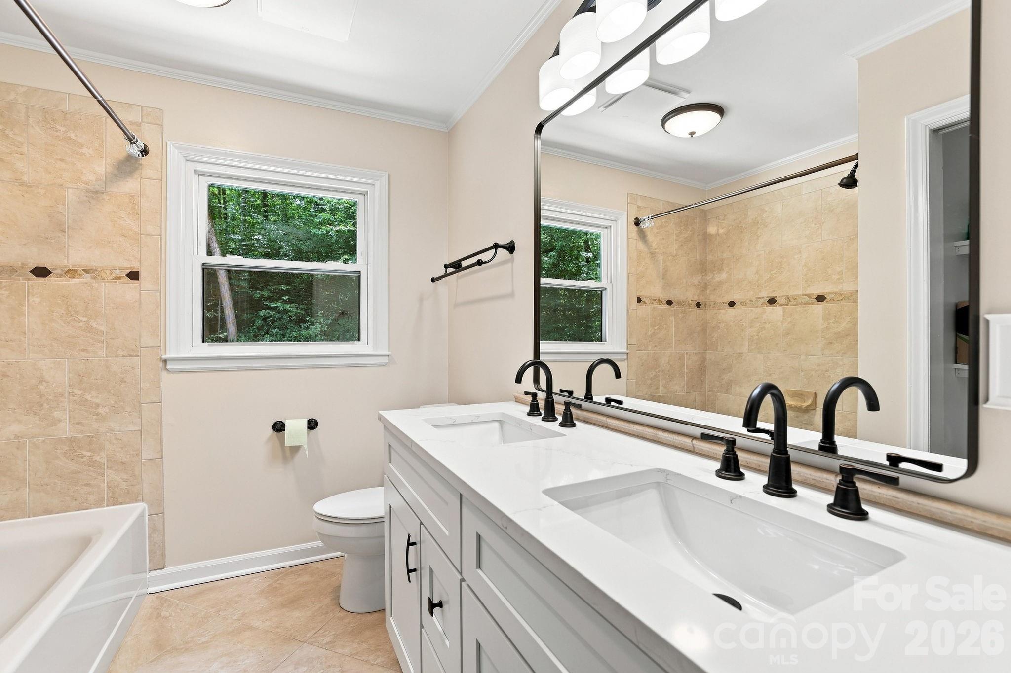 Second Bath upstairs - 514 Belwood Drive, Belmont