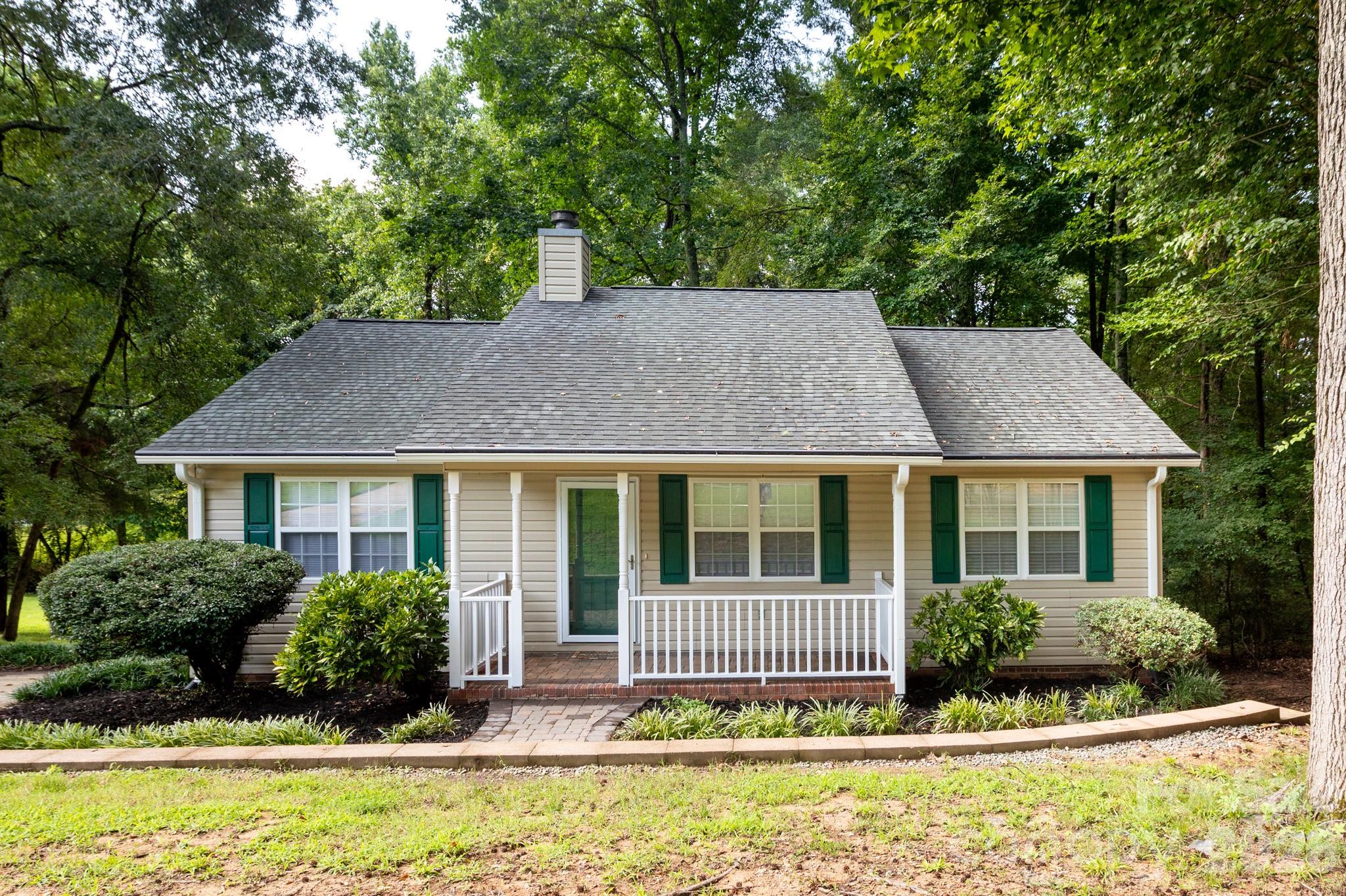 820 SE Clearview Court SE