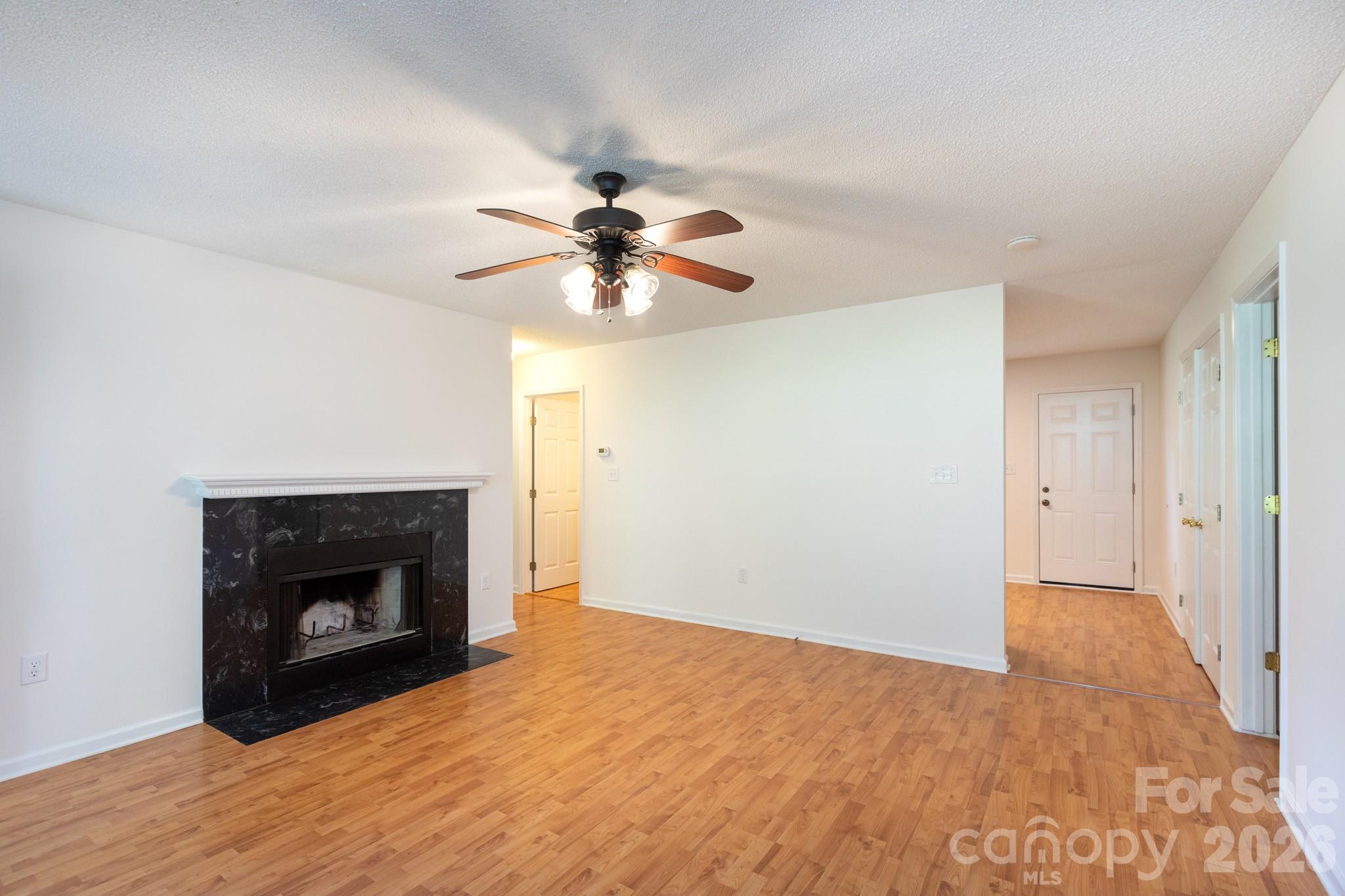 Living Room - 820 SE Clearview Court SE, Concord