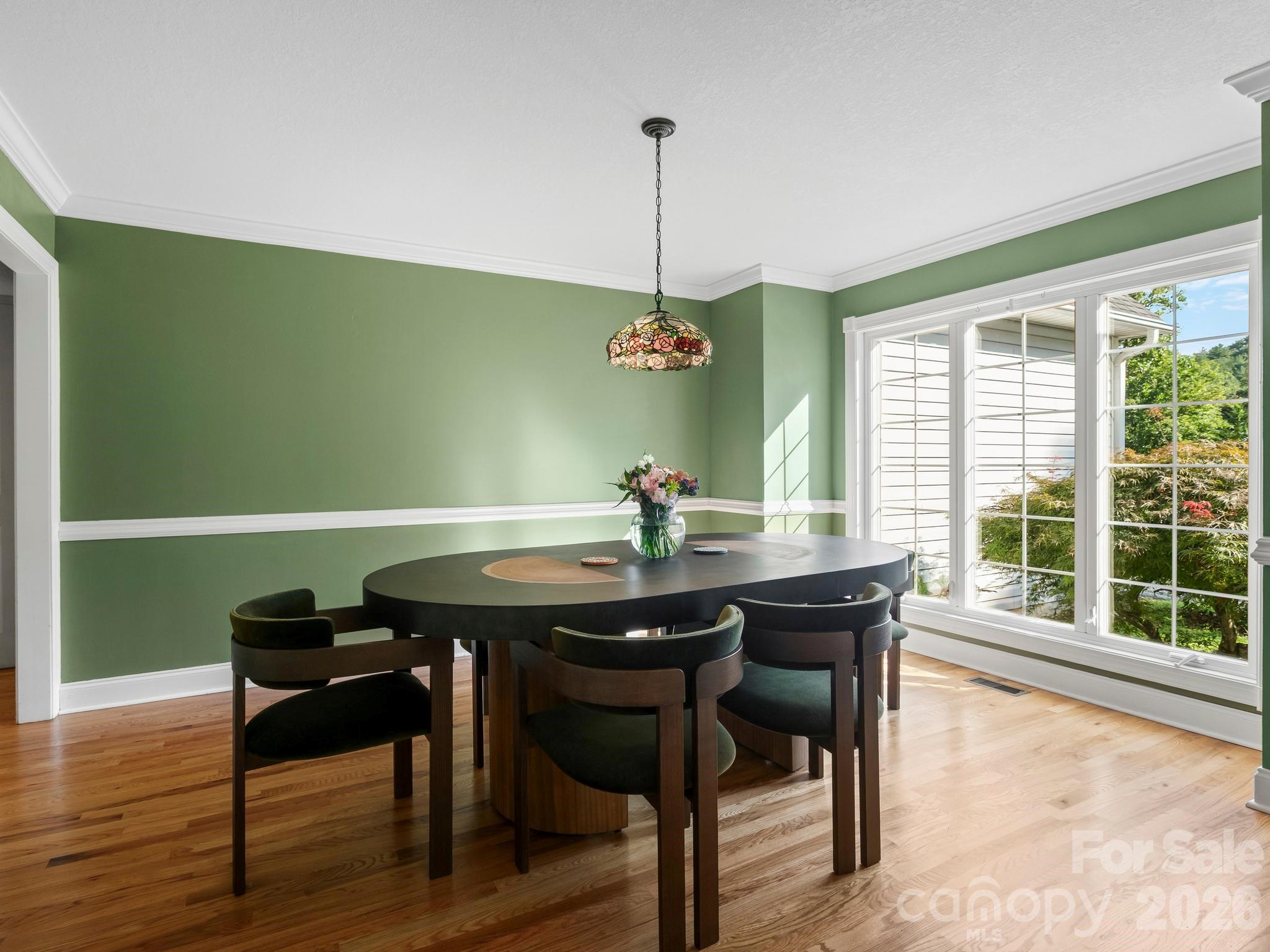 dining room - 306 Golden Hawk Trail, Asheville