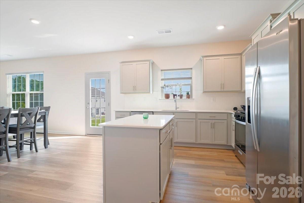 Single Family Residence at 8013 Kennesaw Drive, Gastonia, photo 14 of 46