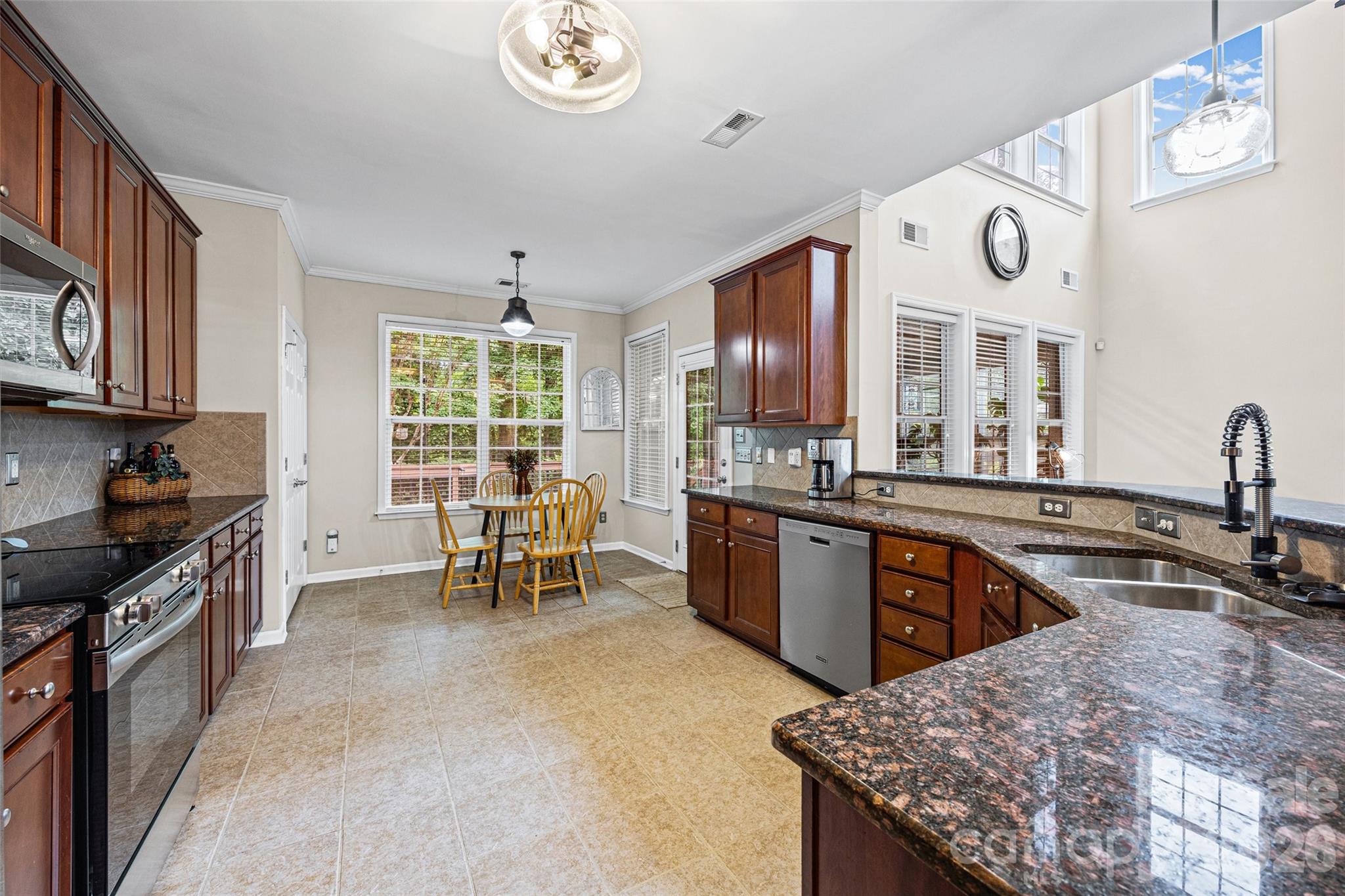 Single Family Residence at 164 Old Forge Road, Rock Hill, photo 11 of 39