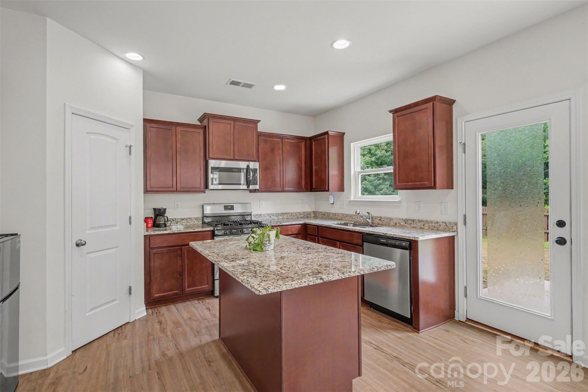 Single Family Residence at 369 Settlers Grove Lane, Salisbury, photo 10 of 29