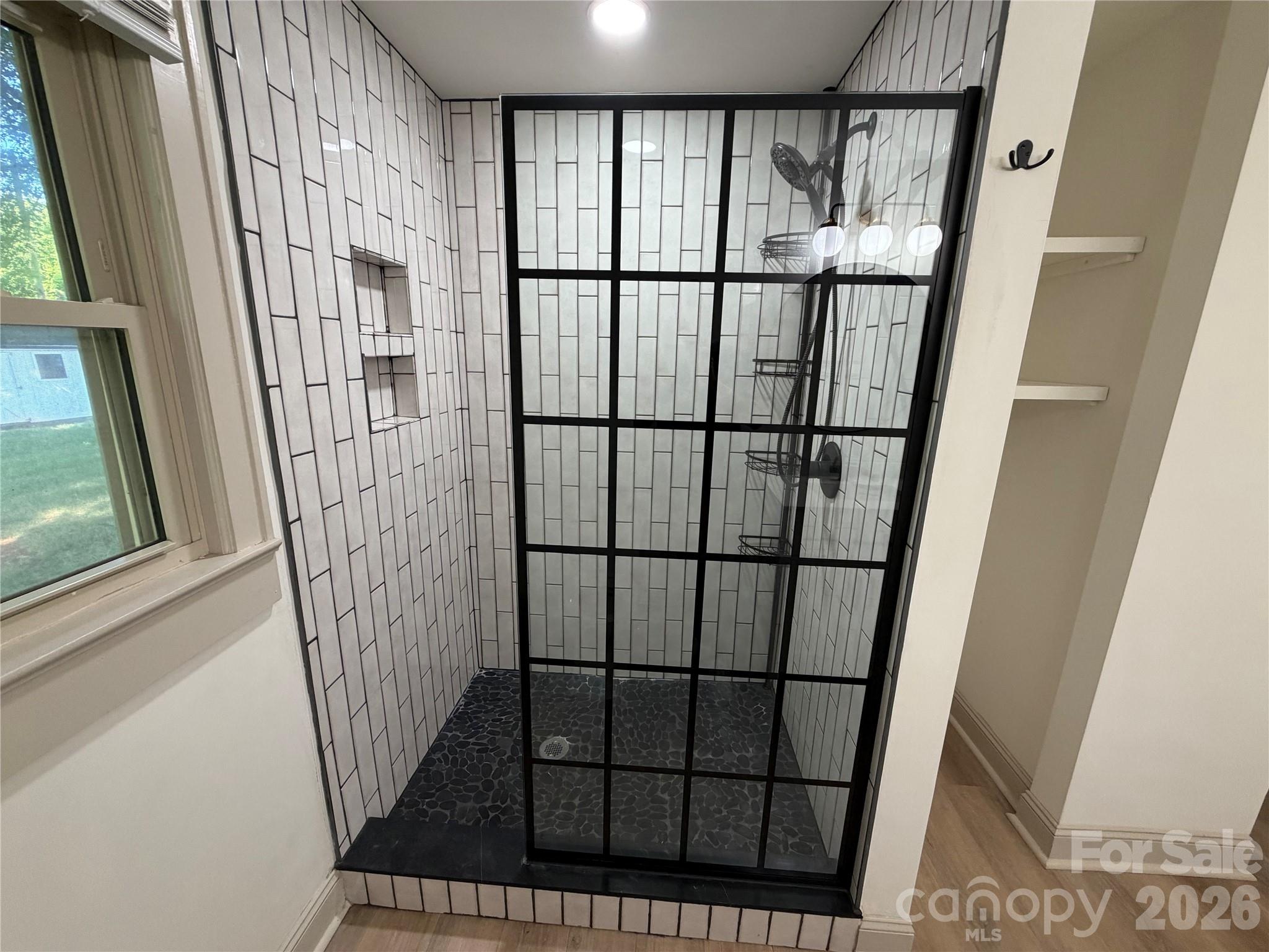 Master shower - 3649 Taylorsville Highway, Statesville