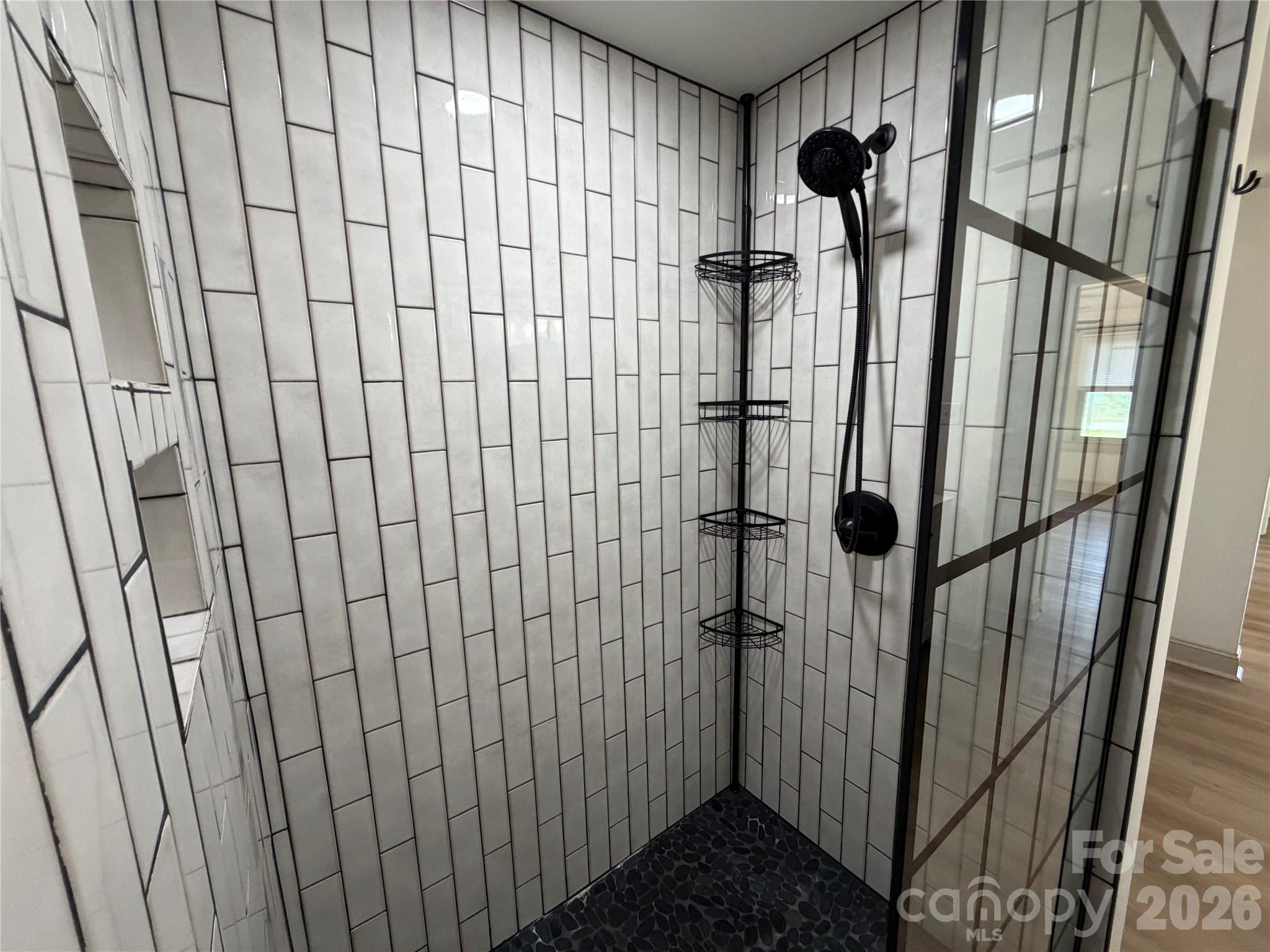 Master shower - 3649 Taylorsville Highway, Statesville
