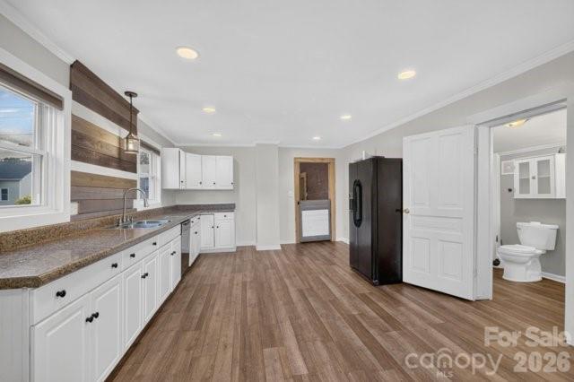 Single Family Residence at 403 SW Spruce Street SW, Lenoir, photo 9 of 32
