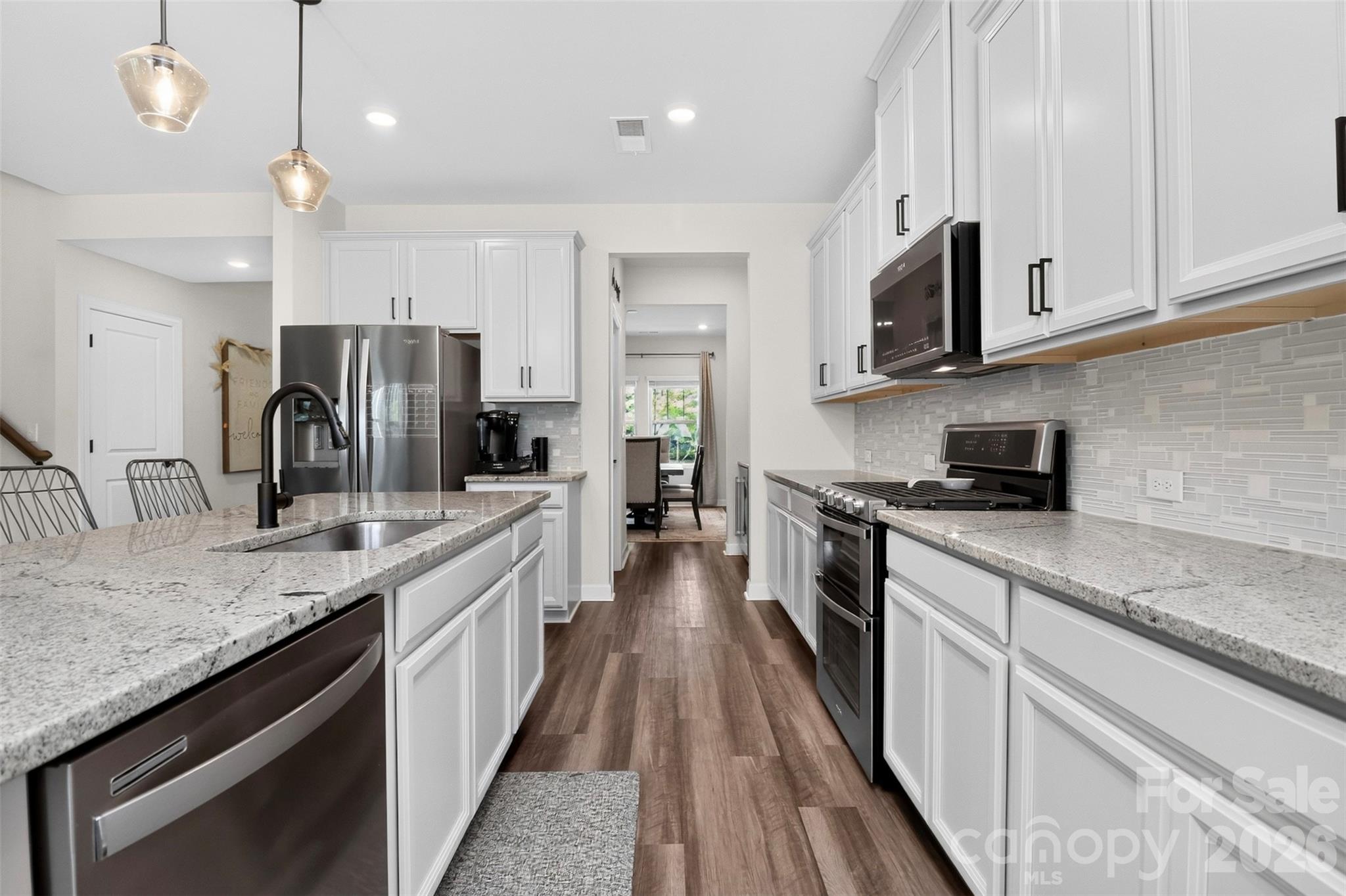 Single Family Residence at 11922 Silverheel Lane, Huntersville, photo 11 of 48