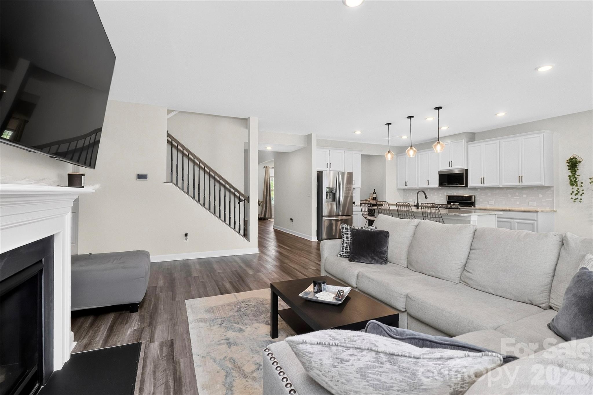 Single Family Residence at 11922 Silverheel Lane, Huntersville, photo 14 of 48