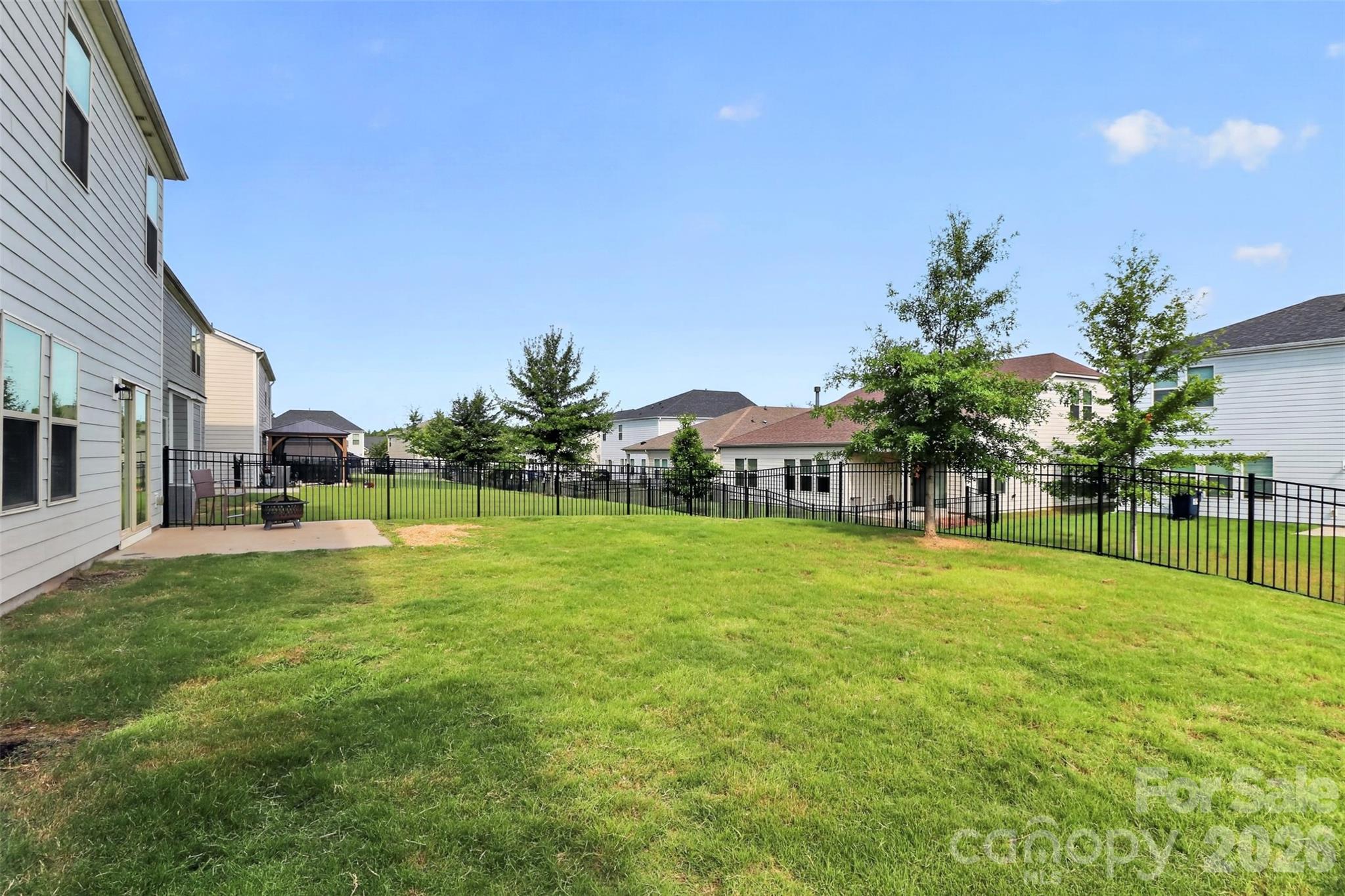 Single Family Residence at 11922 Silverheel Lane, Huntersville, photo 40 of 48