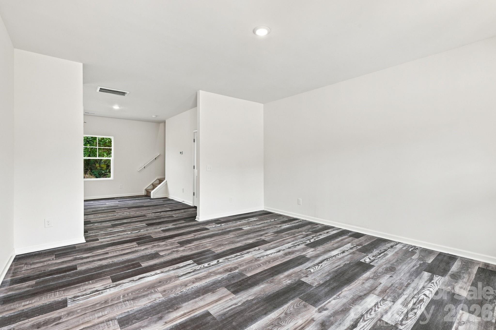 Living room - 2604 Greencrest Lane, Statesville