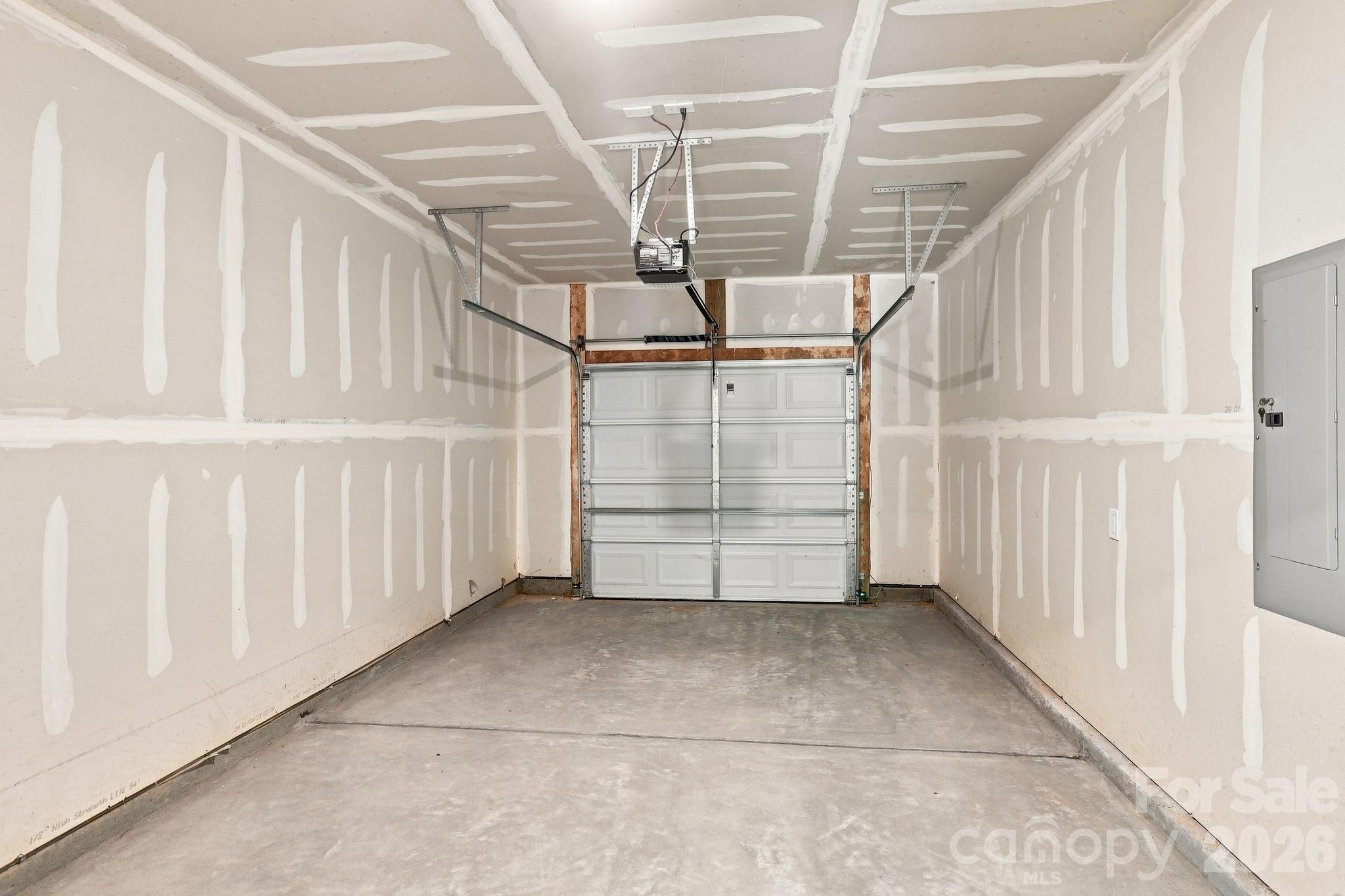 Garage - 2604 Greencrest Lane, Statesville