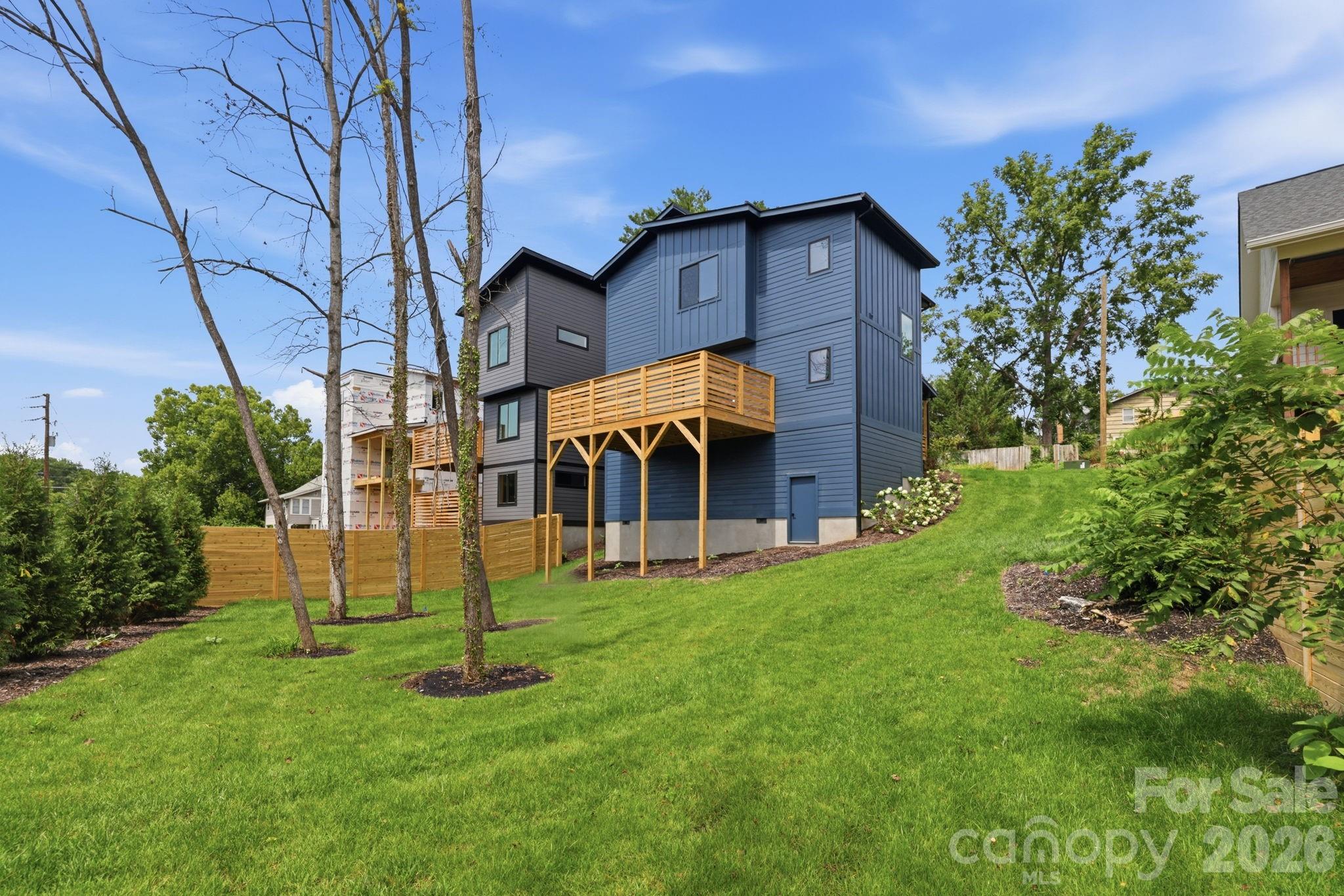 Single Family Residence at 45 Johnson Drive, Asheville, photo 6 of 32