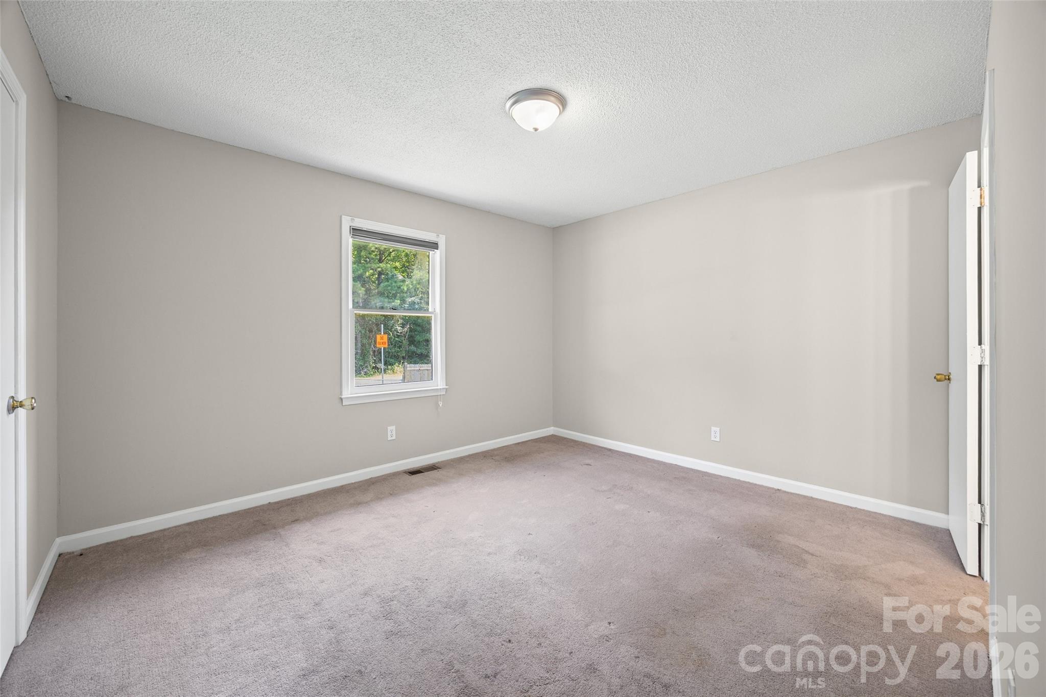 Single Family Residence at 195 Moda Road, Blacksburg, photo 12 of 19