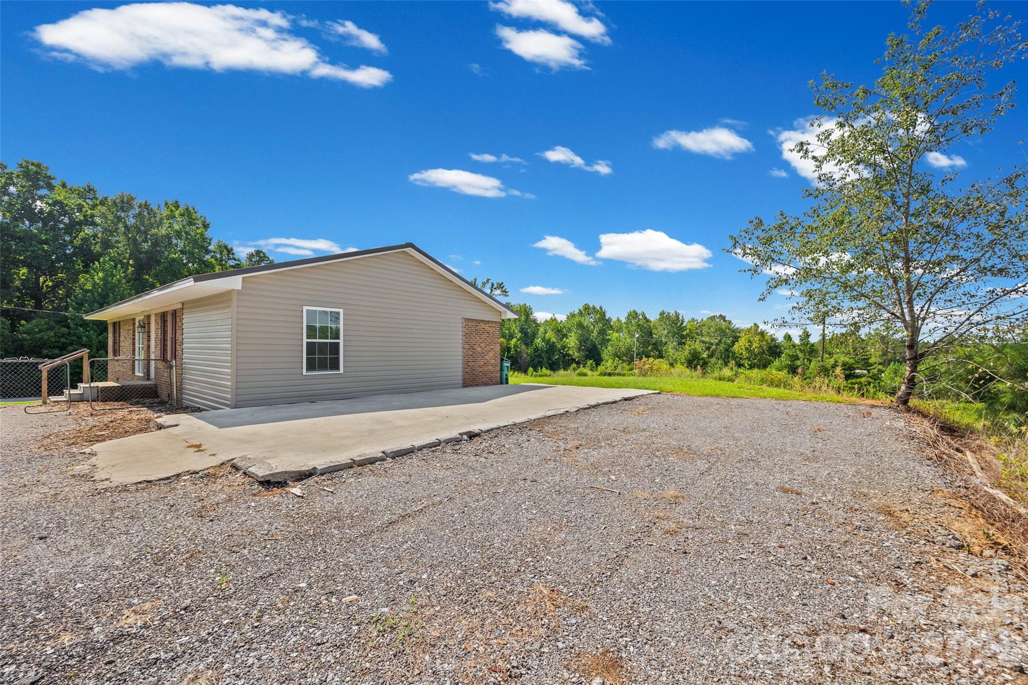 Single Family Residence at 195 Moda Road, Blacksburg, photo 16 of 19