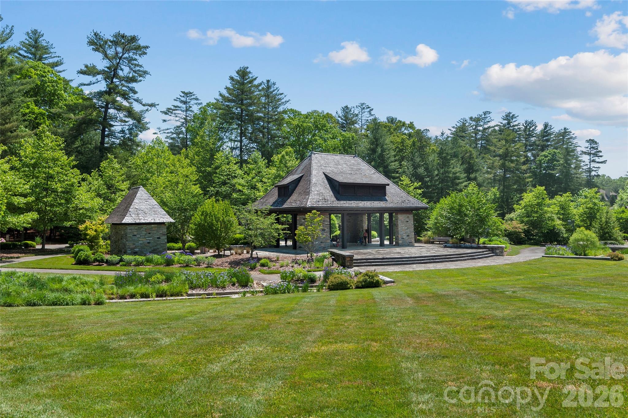 Lot at 15 Mirehouse Run, Asheville, photo 15 of 21