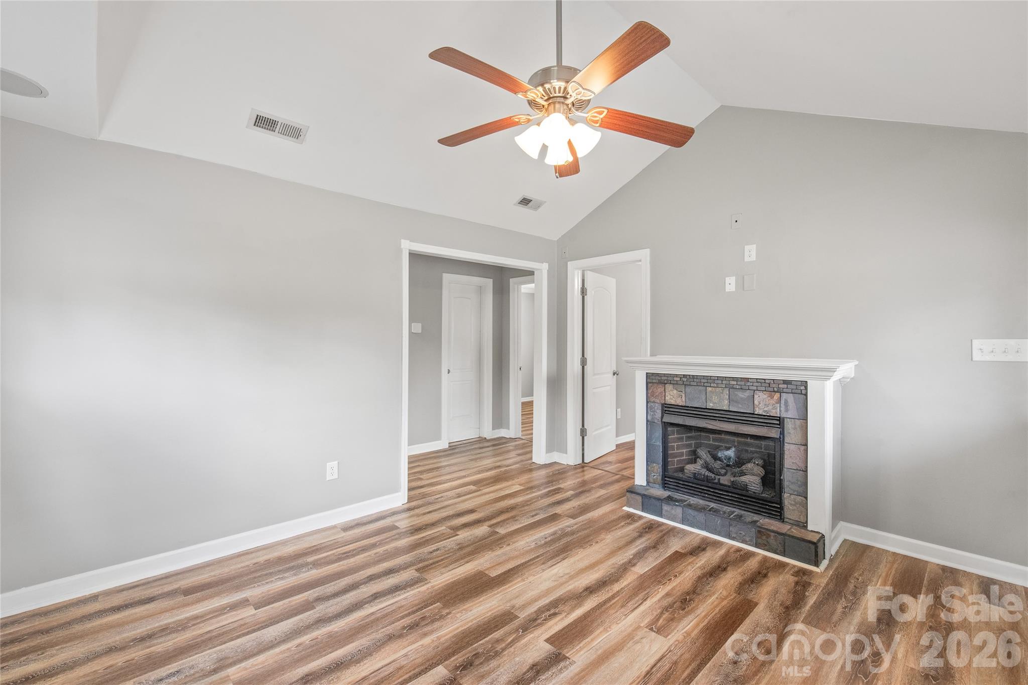 Single Family Residence at 712 Cauthen Street, Rock Hill, photo 4 of 23