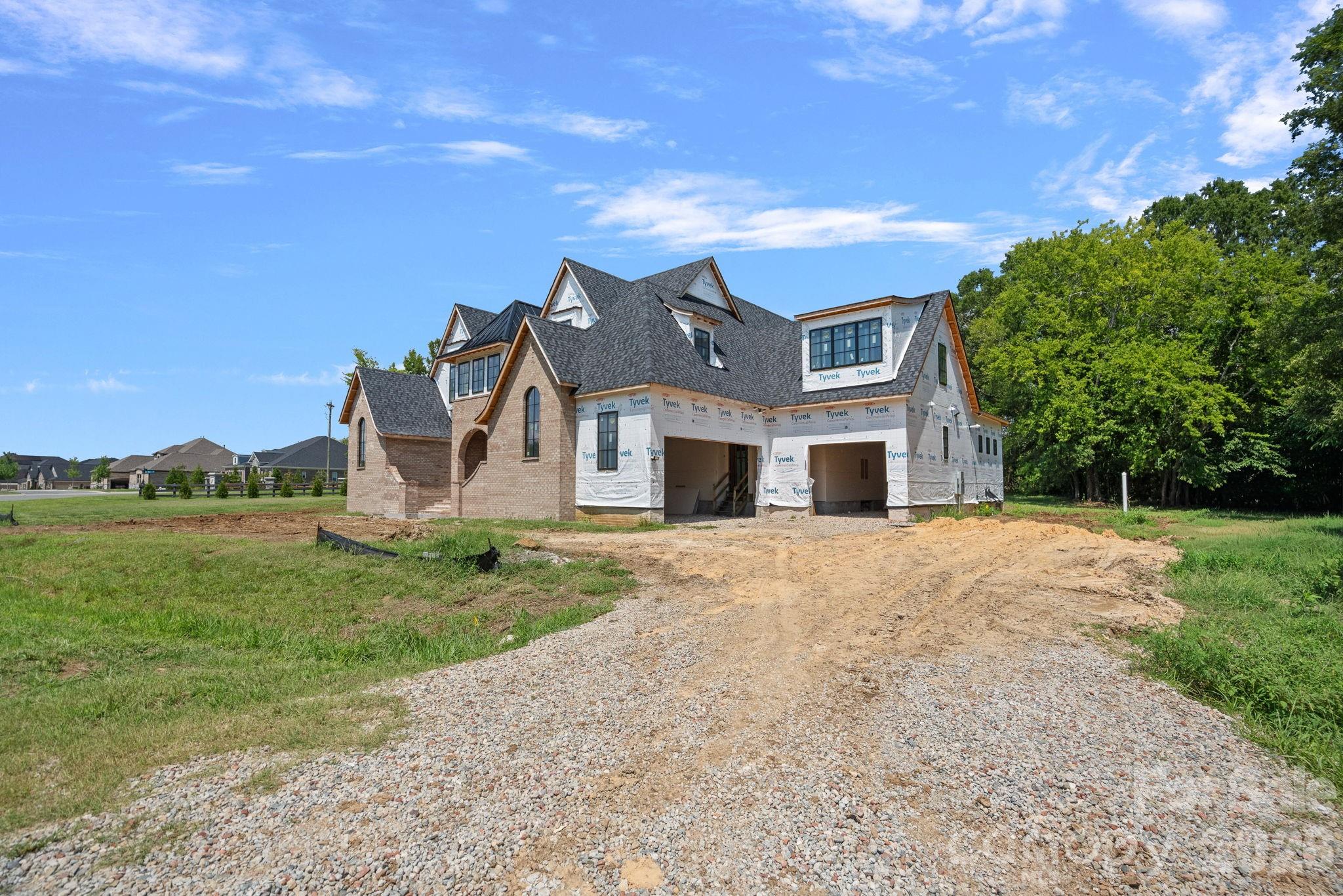 Single Family Residence at 1011 Helaina Court, Waxhaw, photo 16 of 23