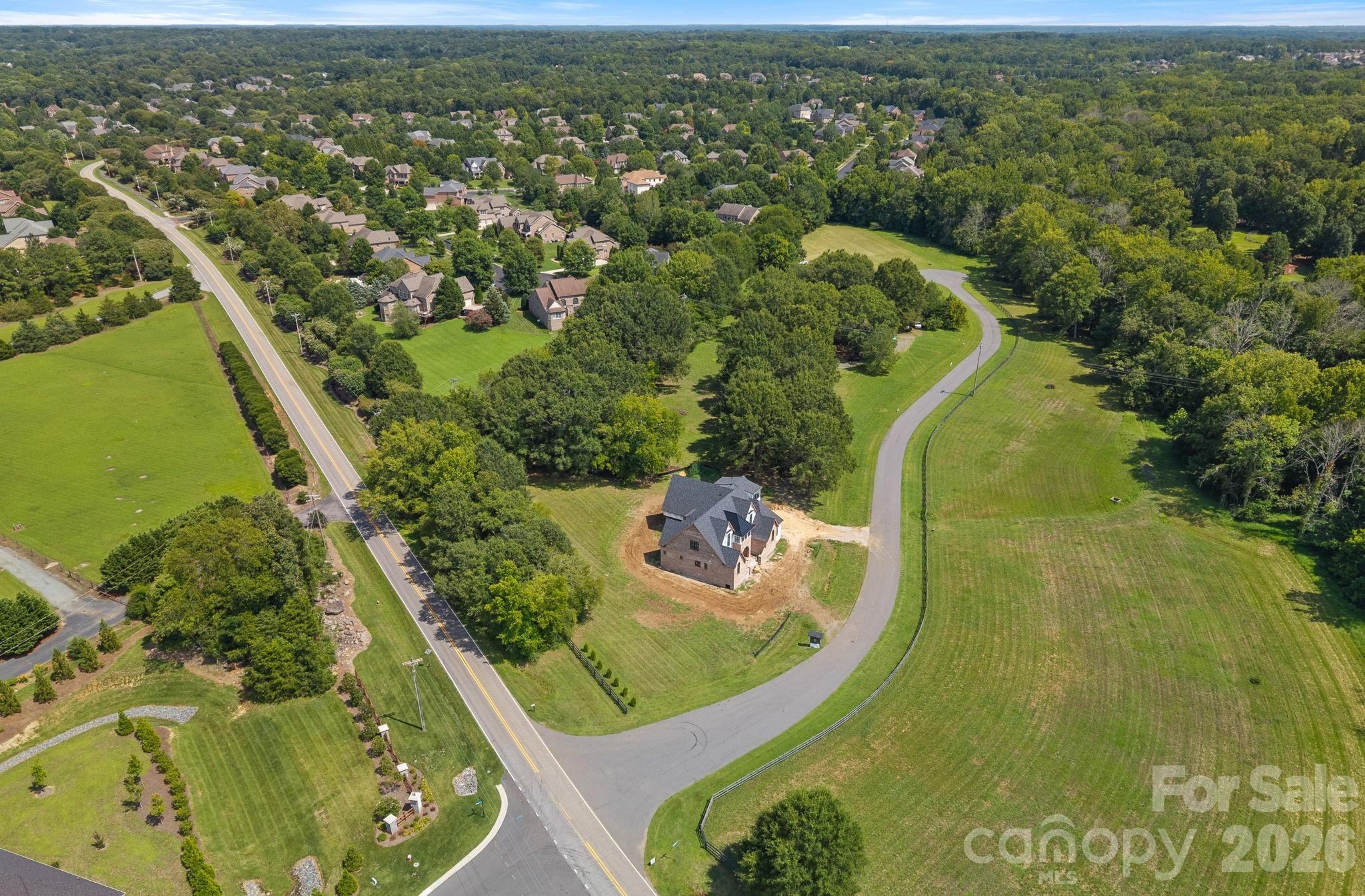 Single Family Residence at 1011 Helaina Court, Waxhaw, photo 20 of 23