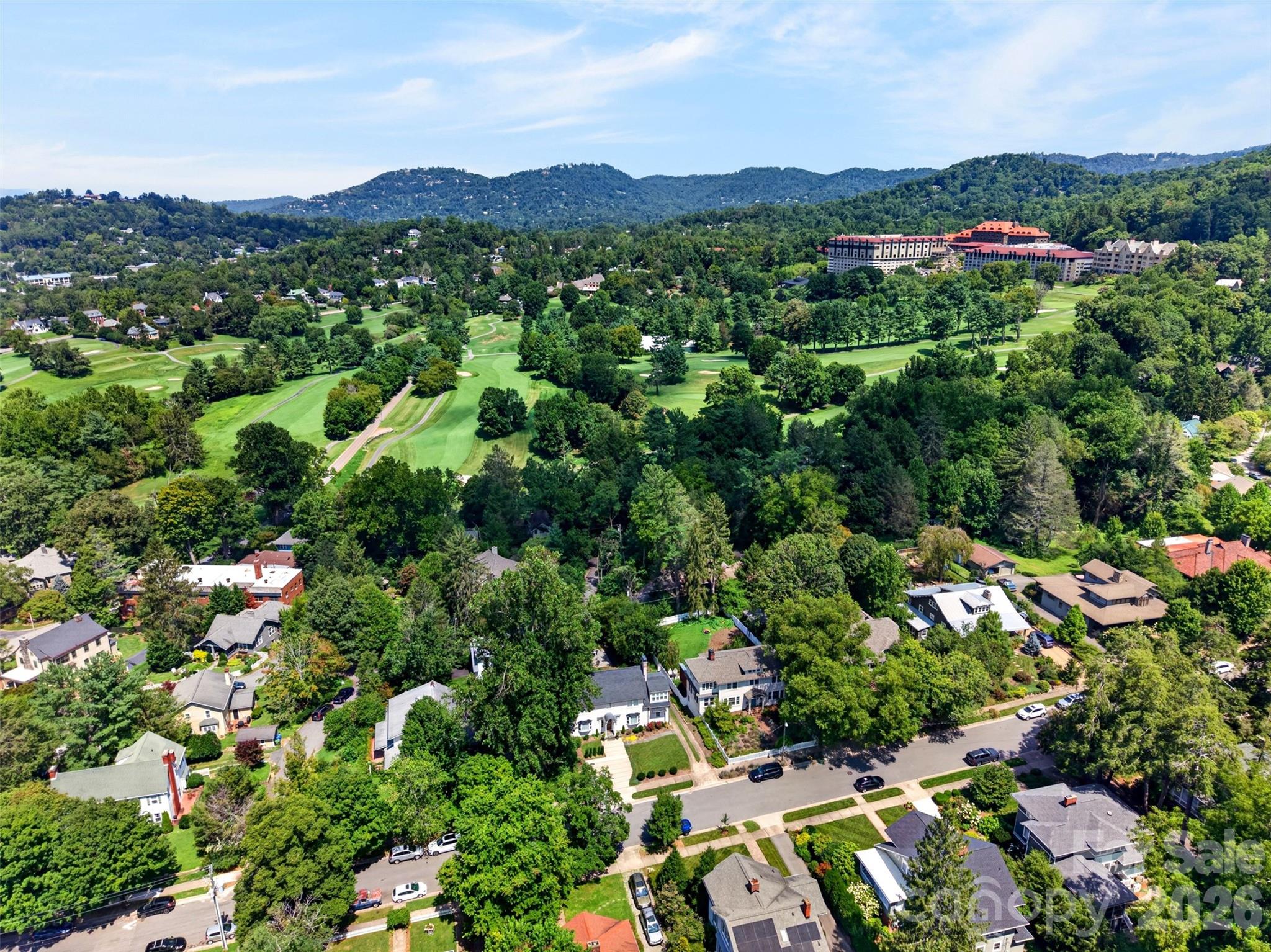 Neighborhood and proximity to Grove Park Inn - 55 Edgemont Road, Asheville