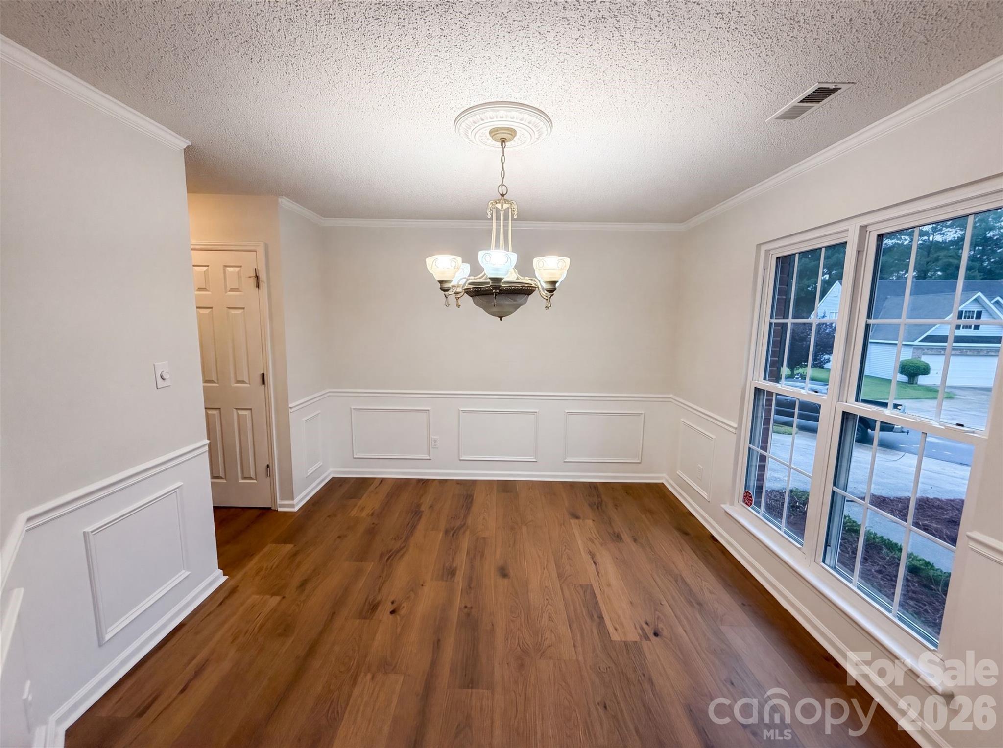 Single Family Residence at 3737 Winterberry Court NW, Concord, photo 5 of 30