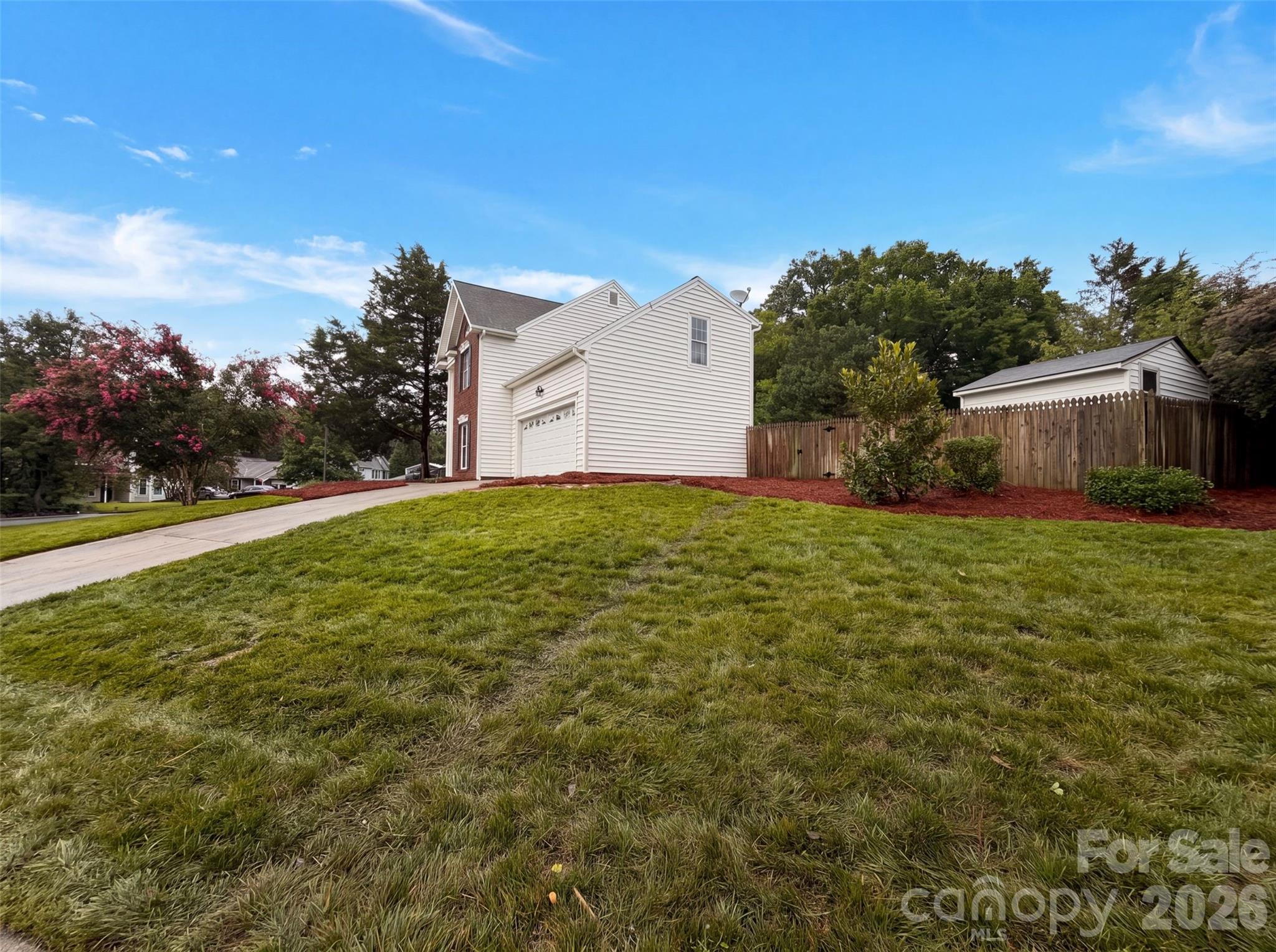 Single Family Residence at 3737 Winterberry Court NW, Concord, photo 19 of 30