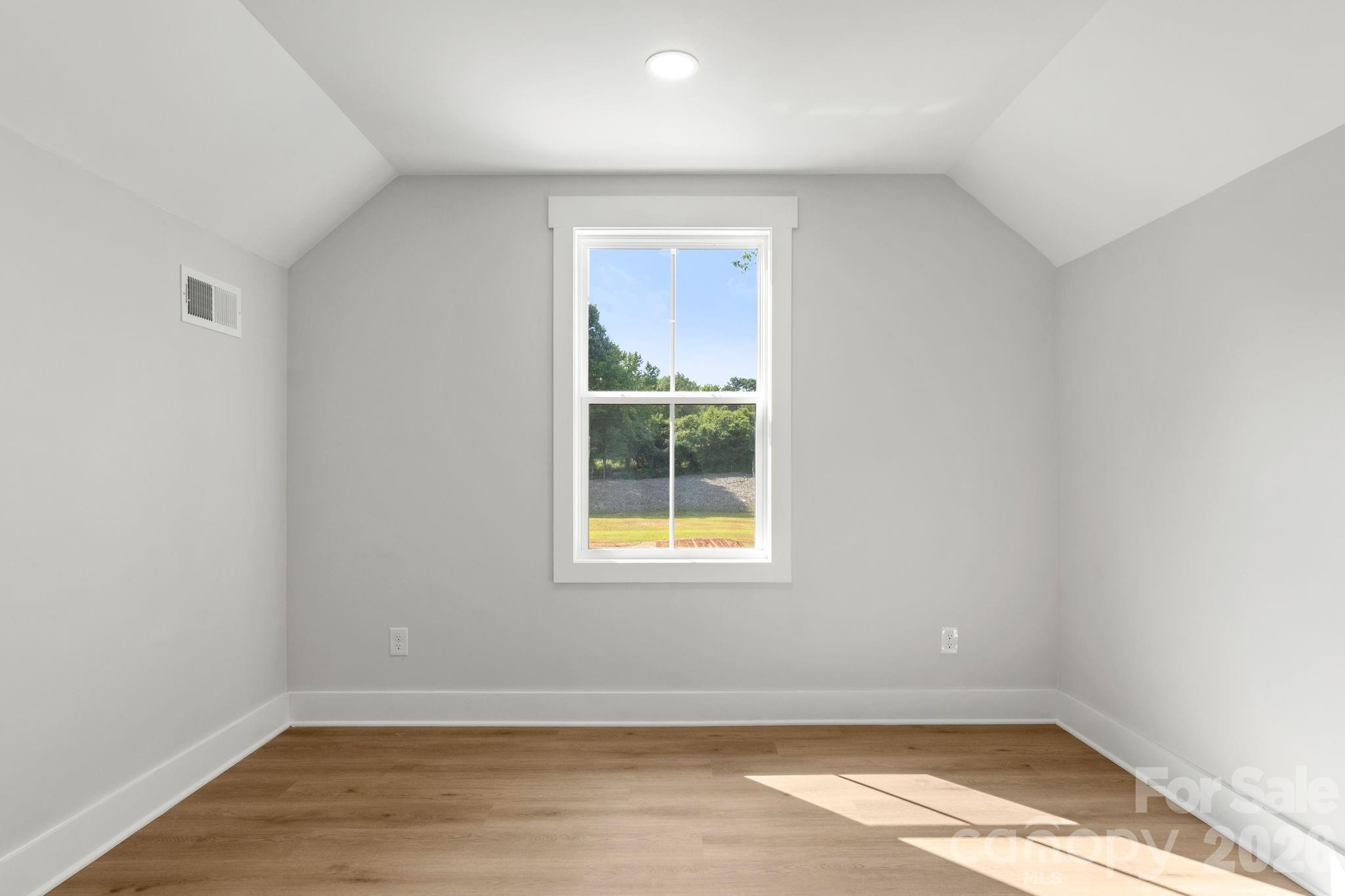 Secondary bedroom - 145 McCorkle Street, York