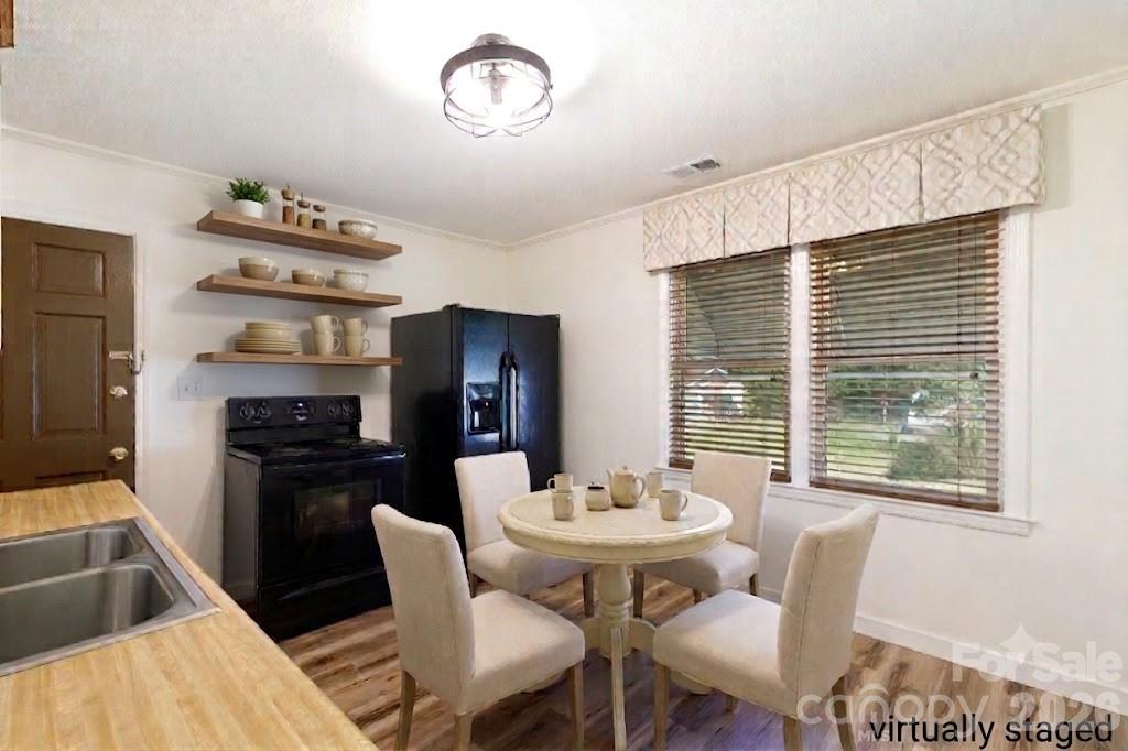 Kitchen virtually staged - 3270 Bridges Drive, Rock Hill
