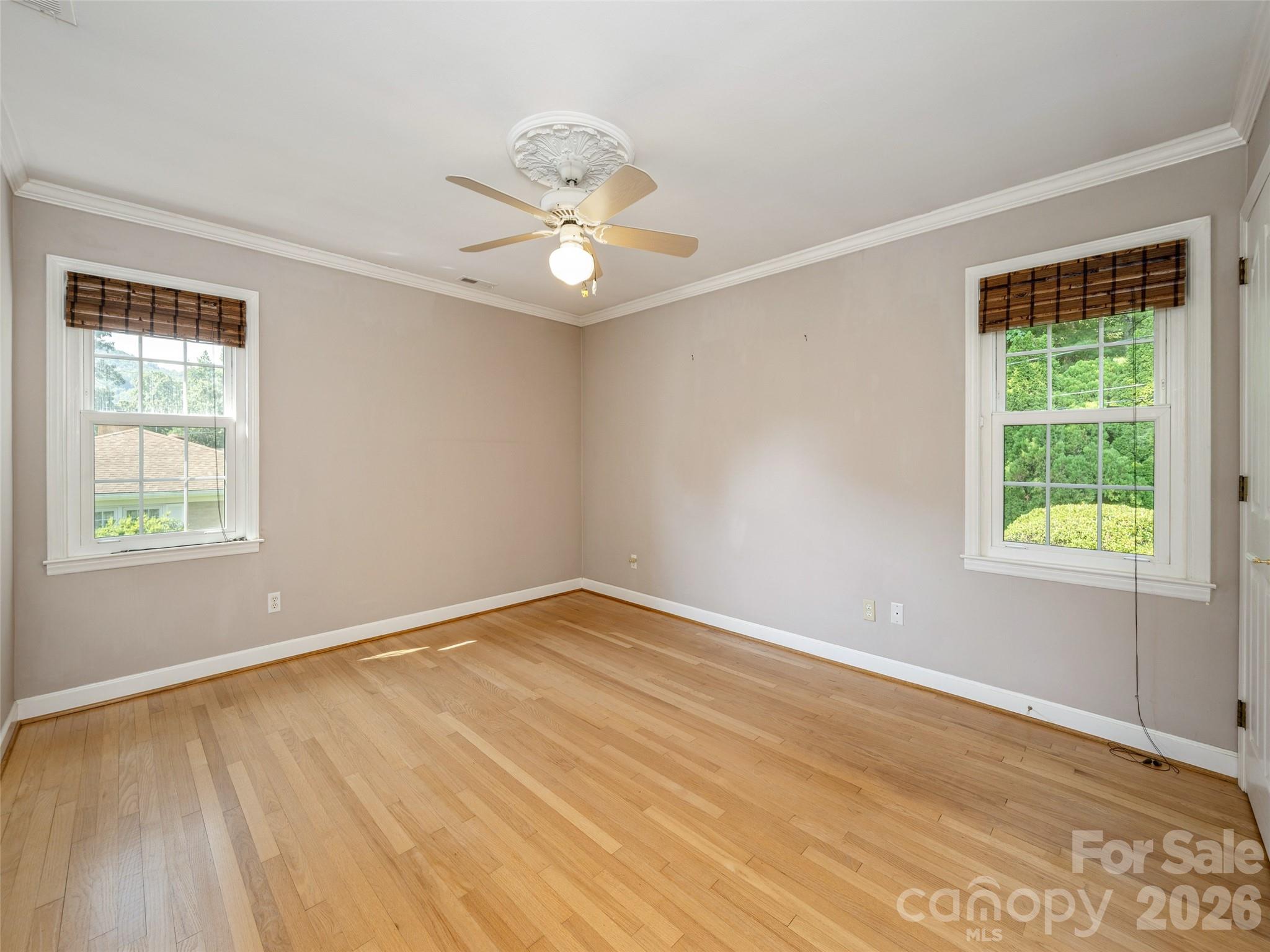 Single Family Residence at 303 Tree Haven Boulevard, Hendersonville, photo 15 of 33