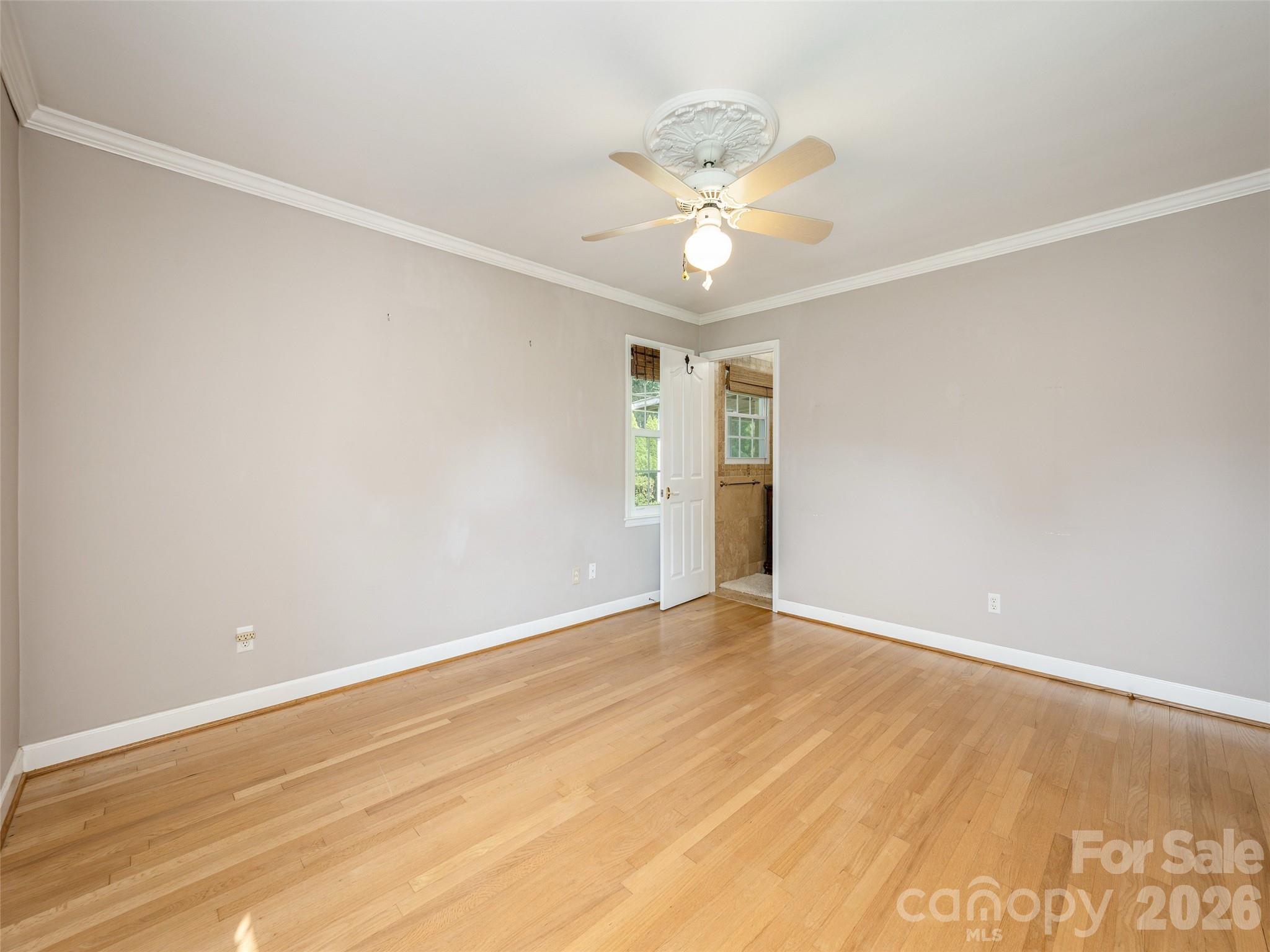 Single Family Residence at 303 Tree Haven Boulevard, Hendersonville, photo 17 of 33
