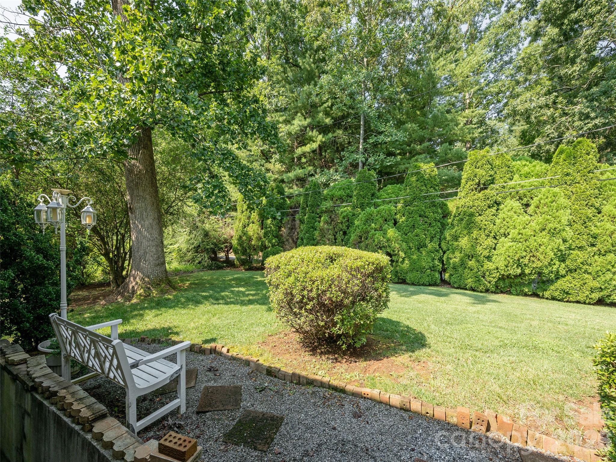 Single Family Residence at 303 Tree Haven Boulevard, Hendersonville, photo 30 of 33