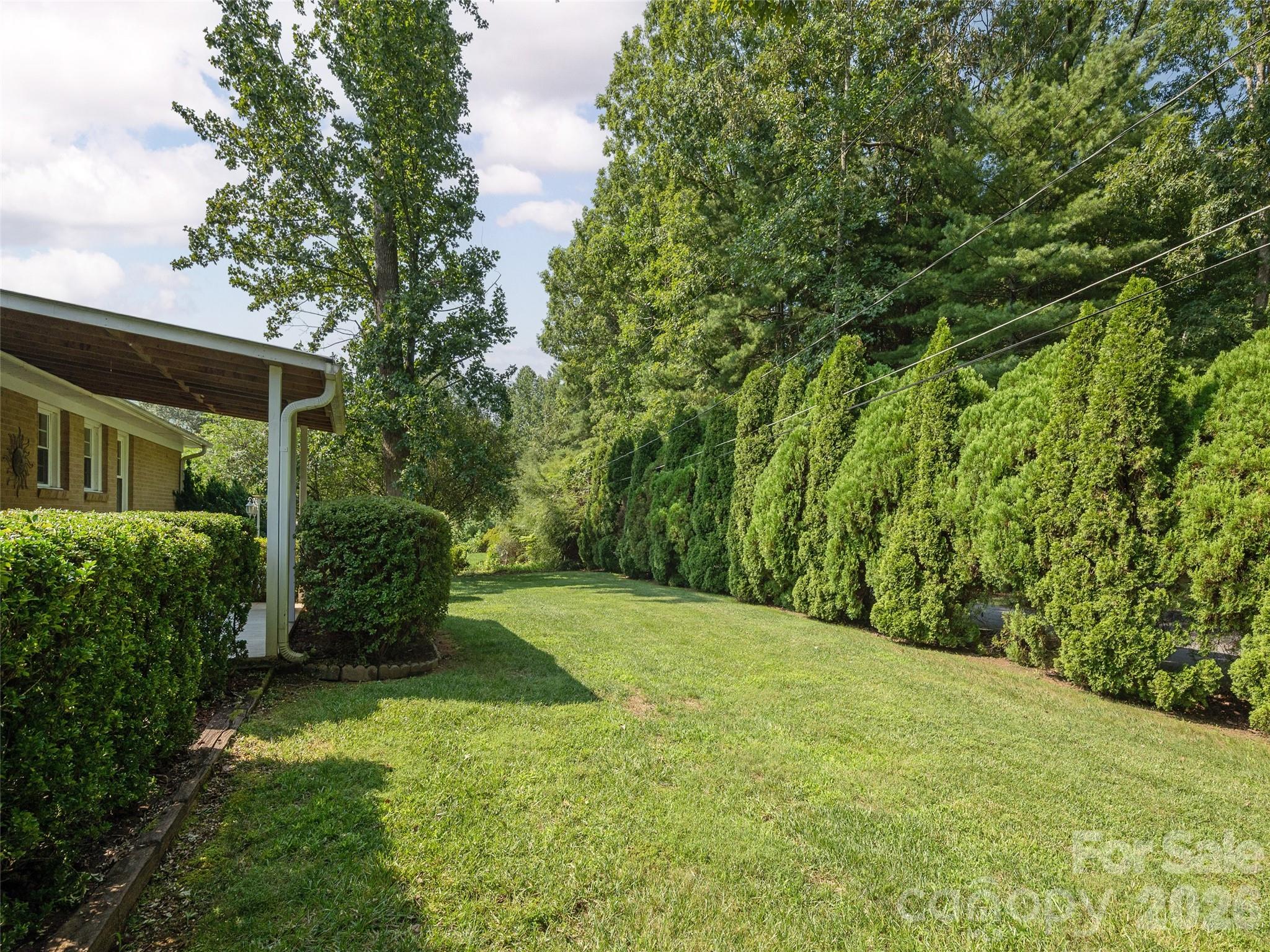 Single Family Residence at 303 Tree Haven Boulevard, Hendersonville, photo 31 of 33