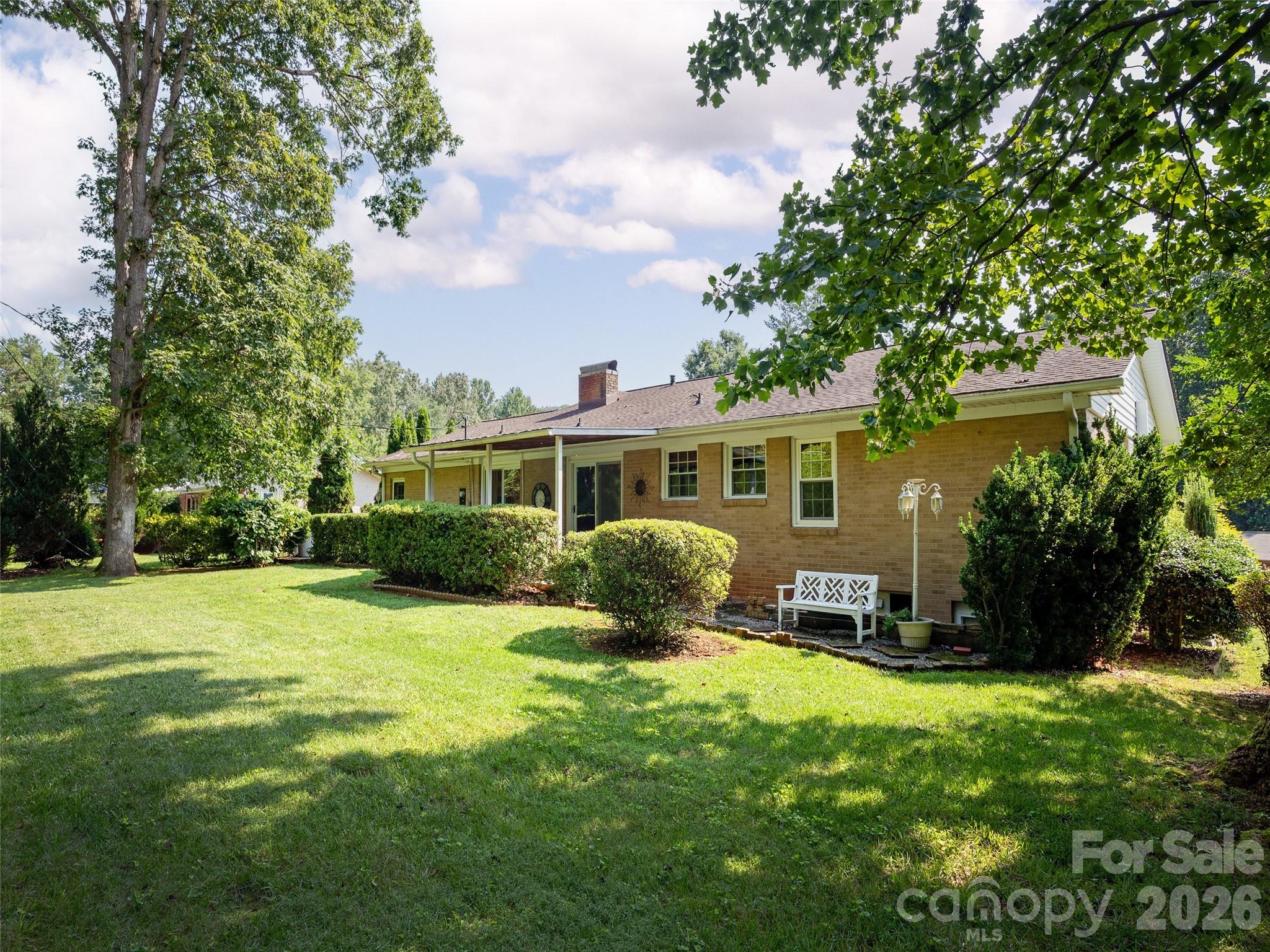Single Family Residence at 303 Tree Haven Boulevard, Hendersonville, photo 33 of 33